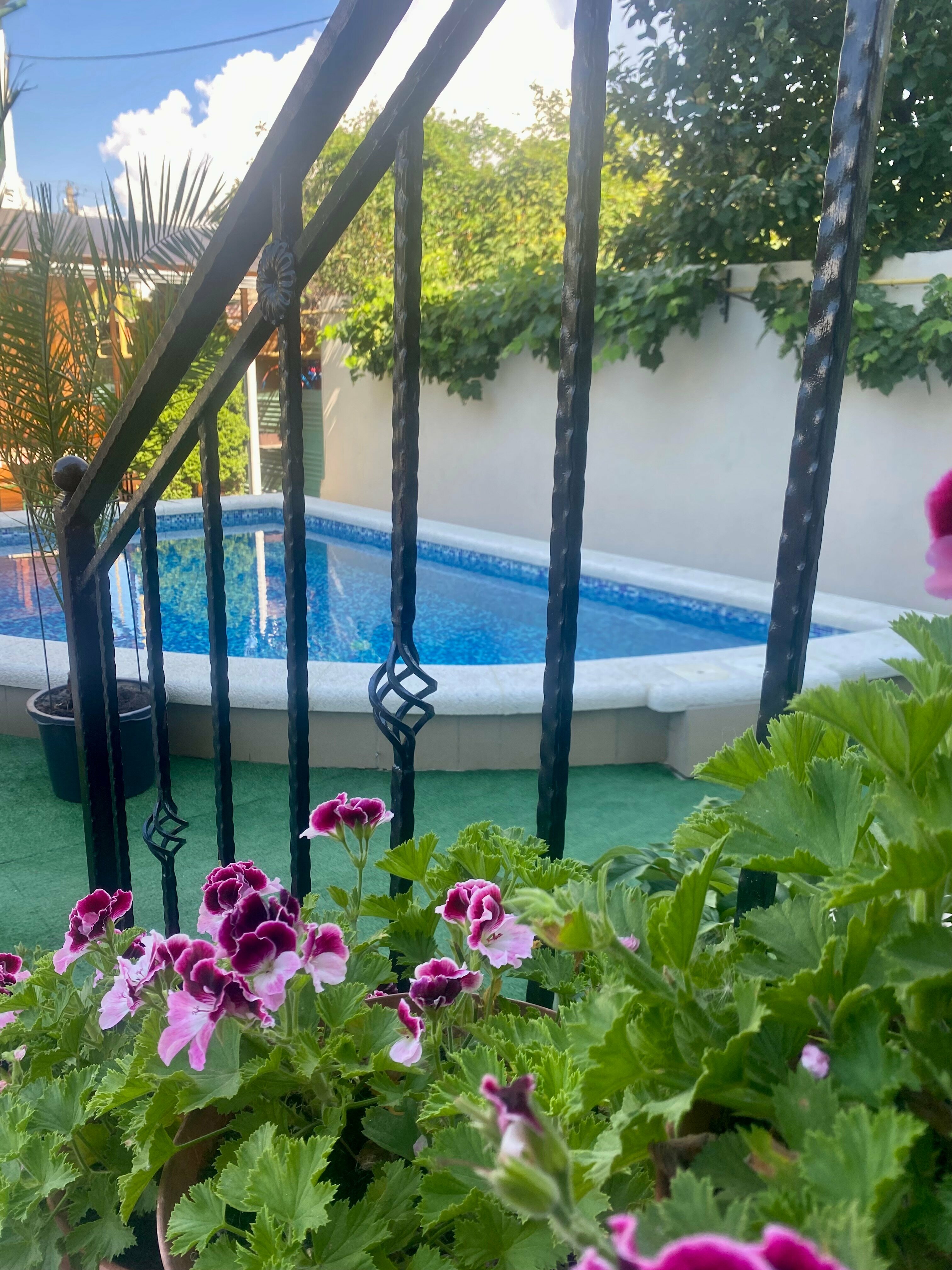 Улучшенный трехместный номер