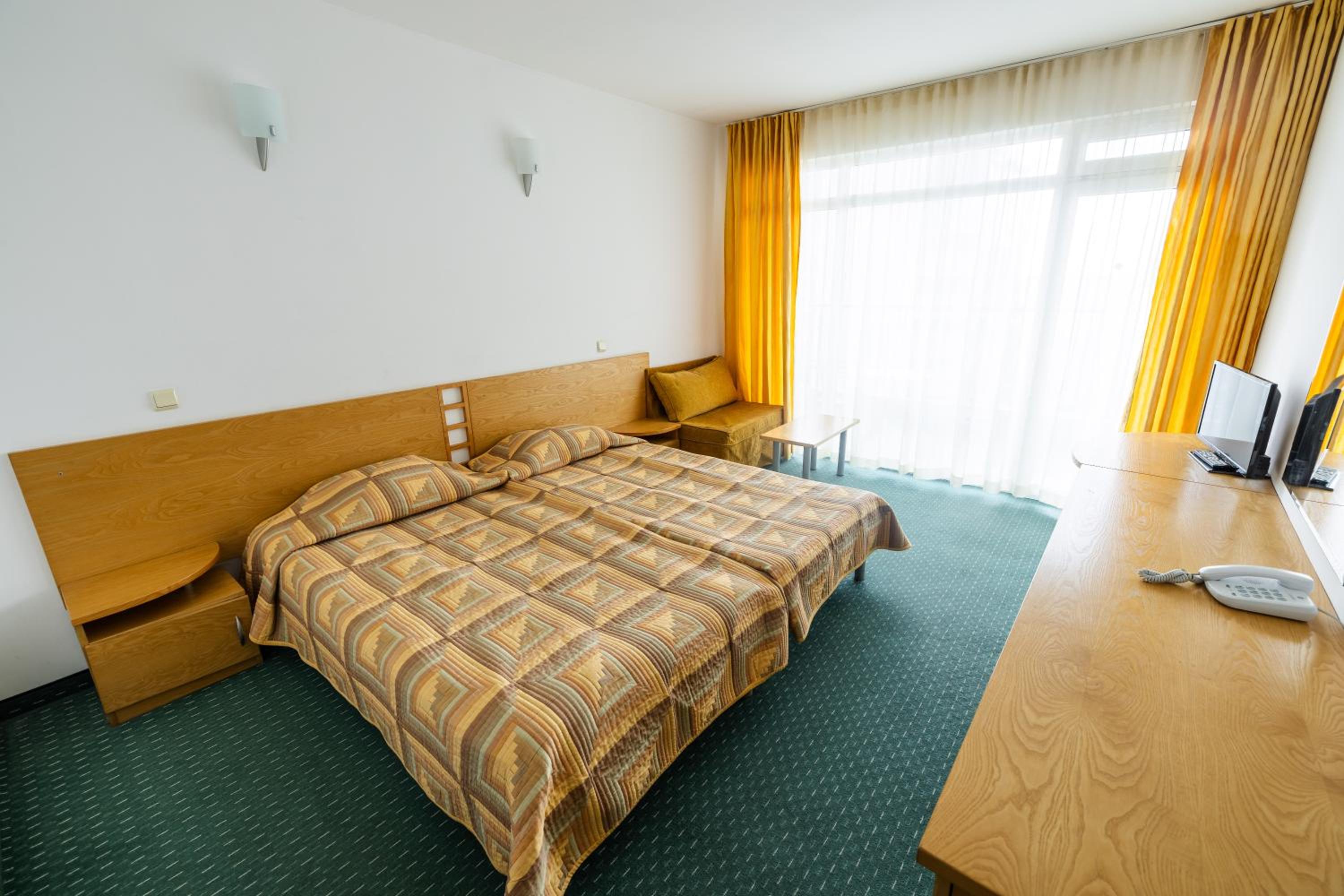 Superior Family Room with Front Sea View 