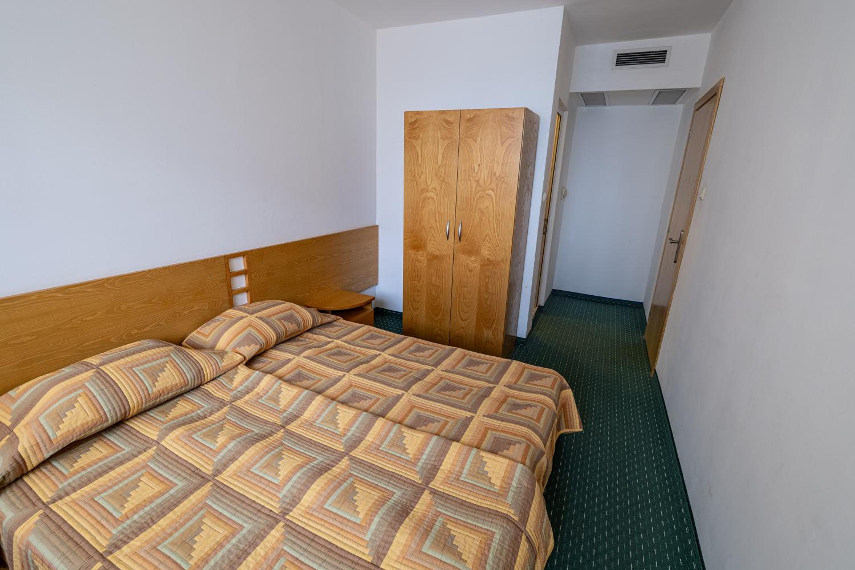 Superior Family Room with Front Sea View 