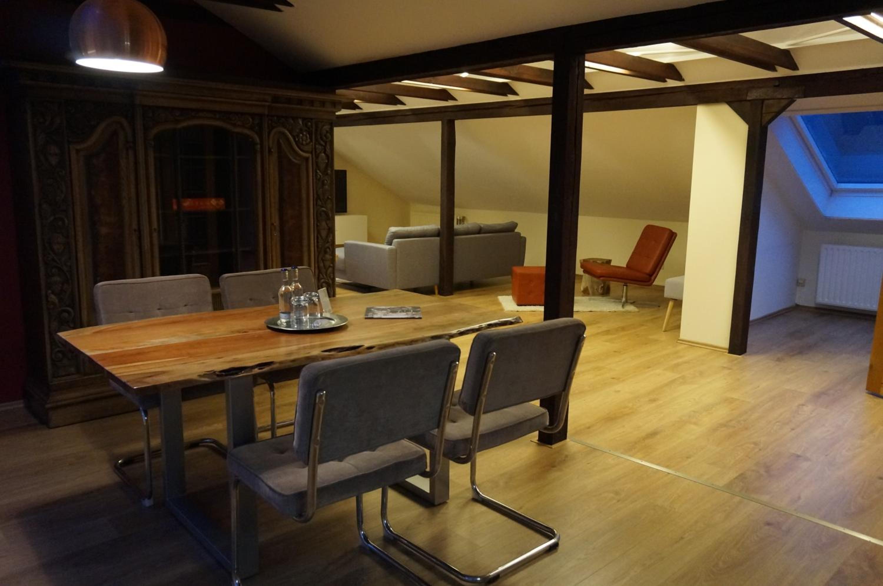 Deluxe Apartment