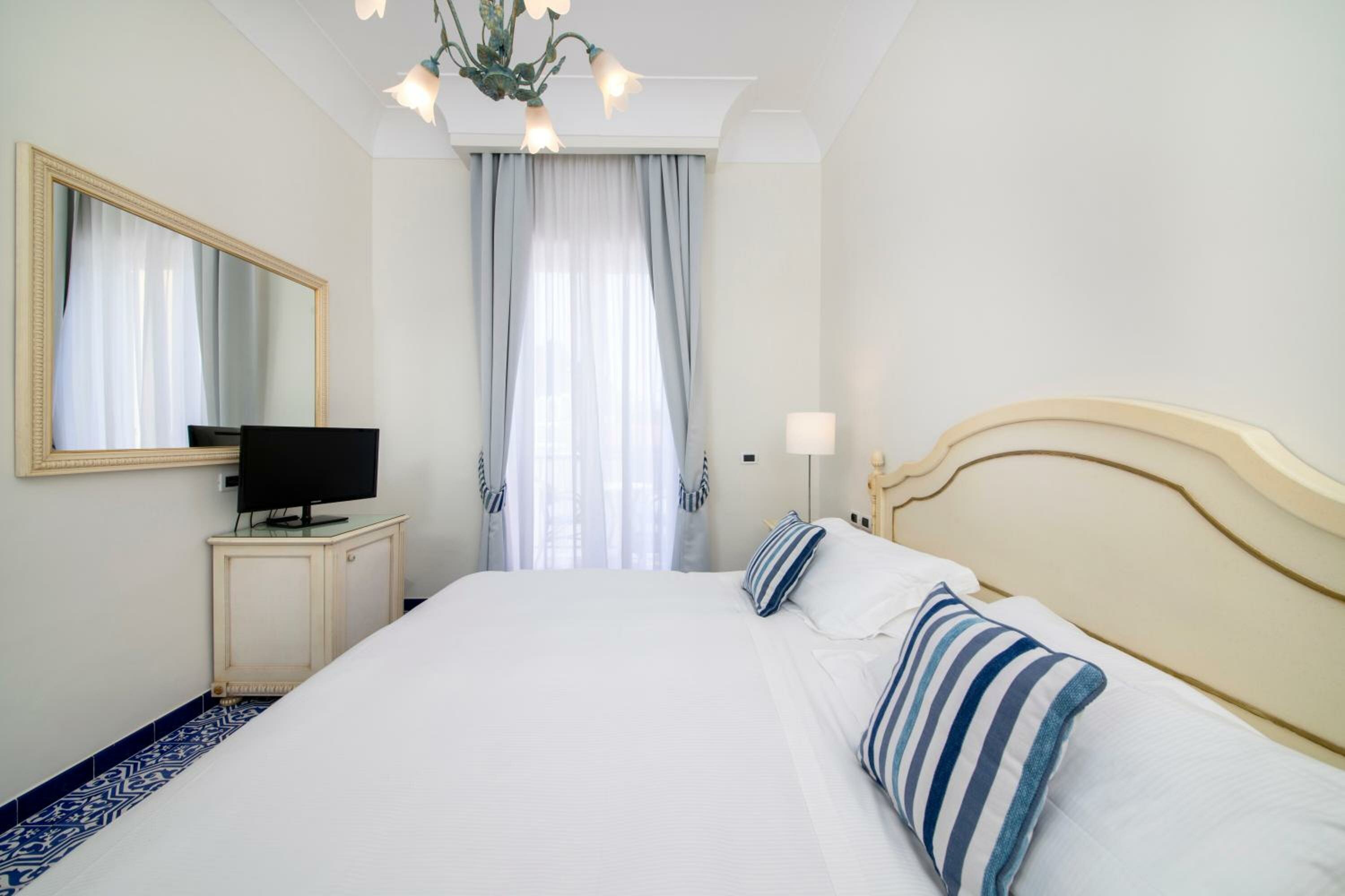 Junior Suite with Balcony