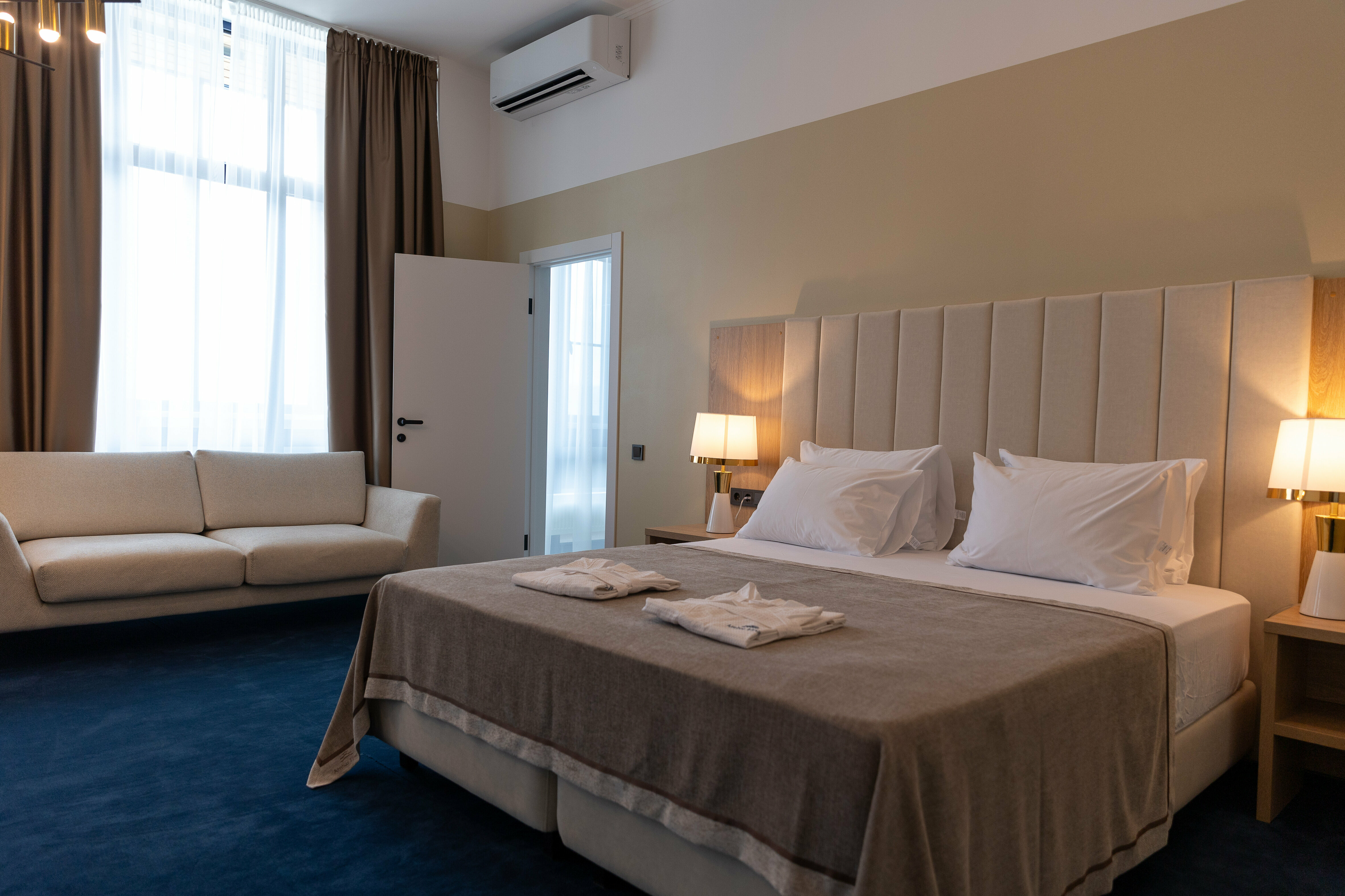 Джуниор сюит с видом на Волгу