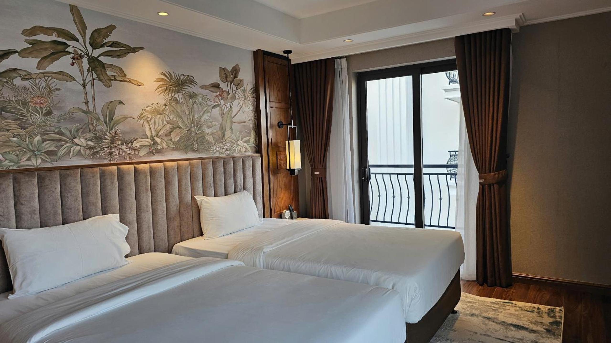 Deluxe Twin Room