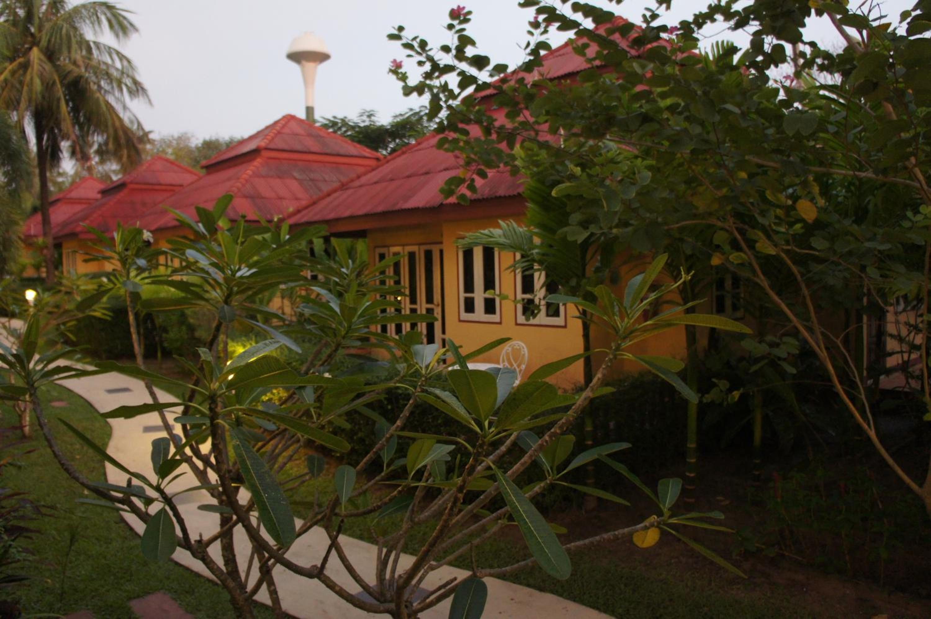 Deluxe Bungalow with Garden View