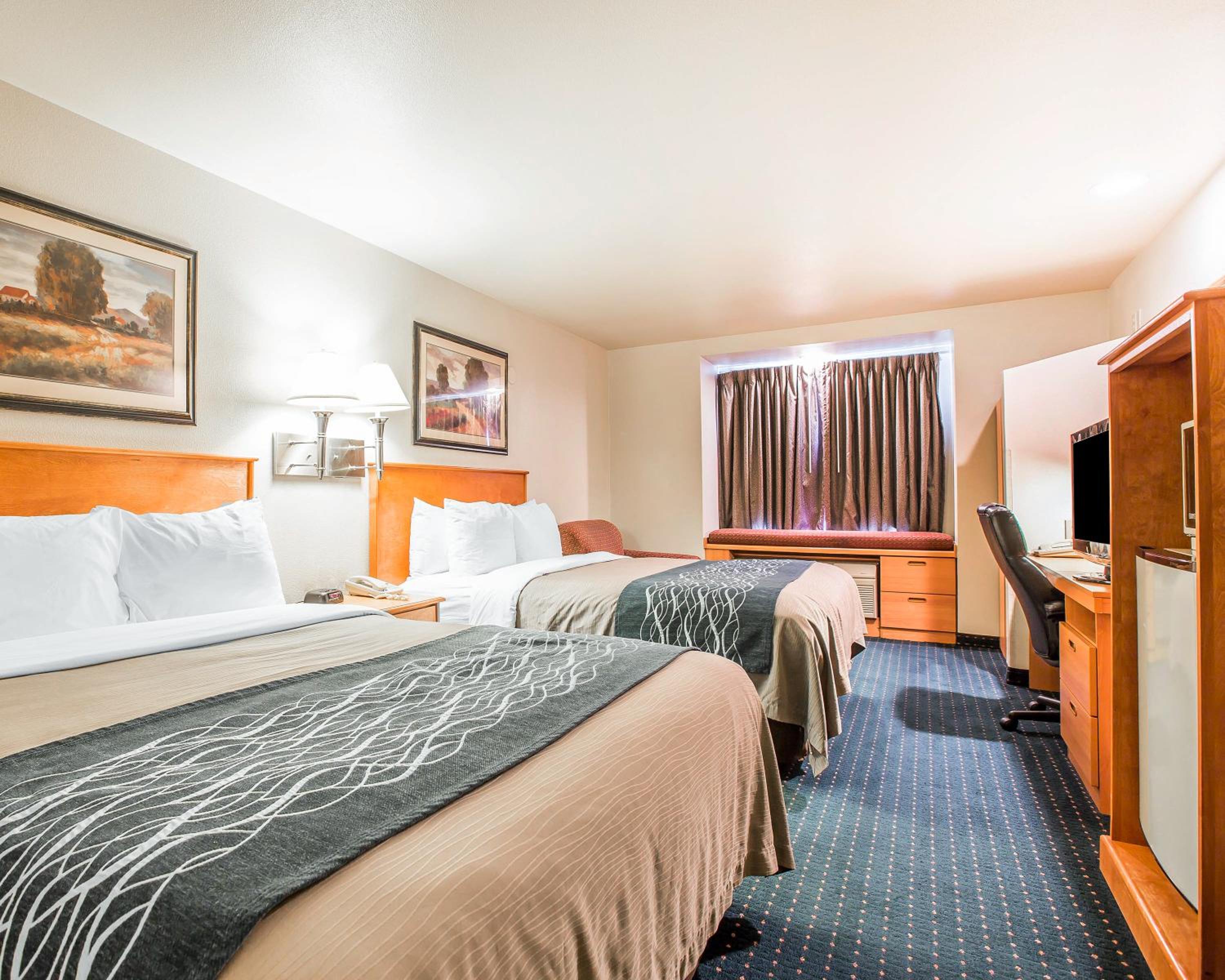 Queen Room with Two Queen Beds - Non-Smoking
