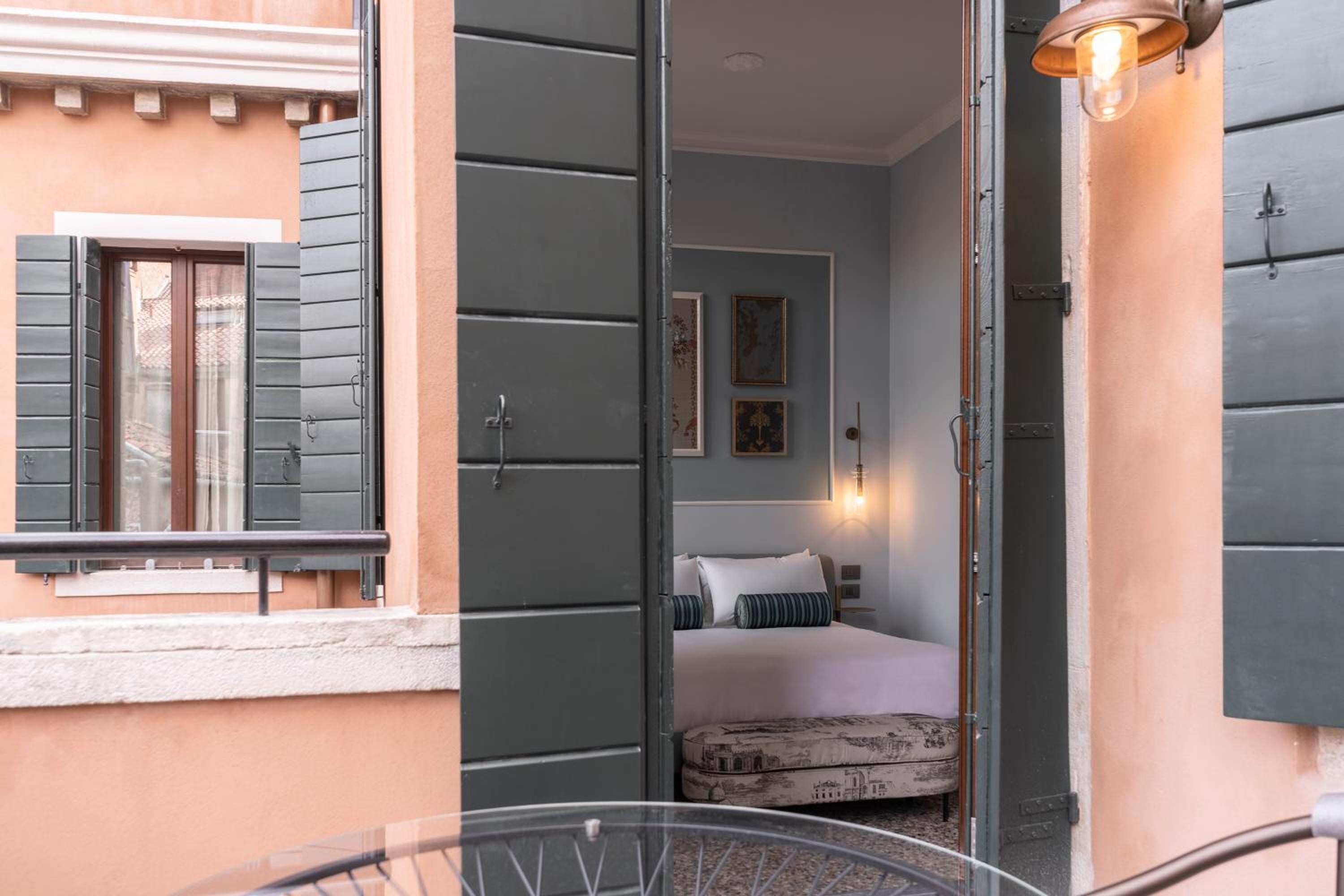 Three-Bedroom Apartment with terrace