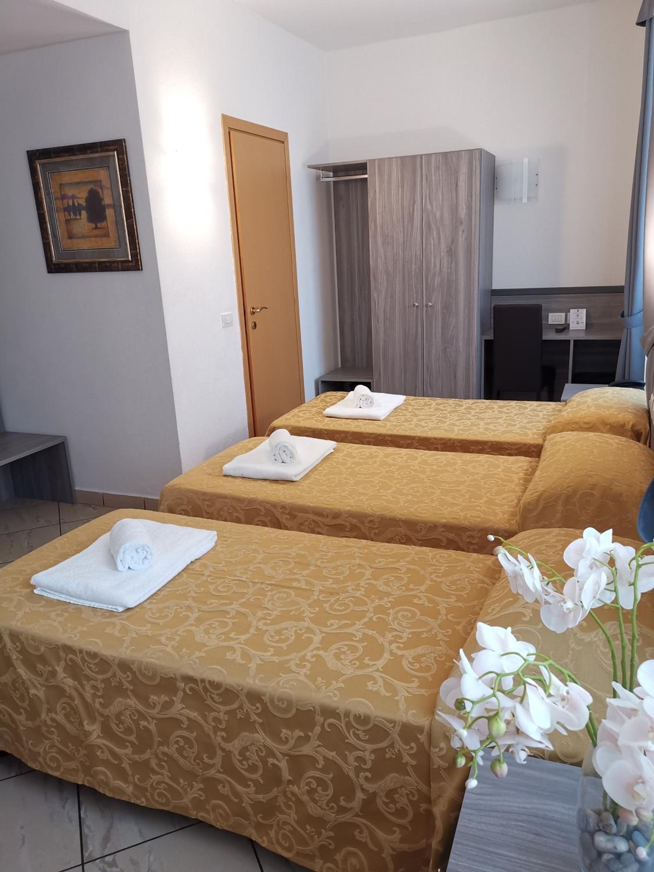 Standard Quadruple Room