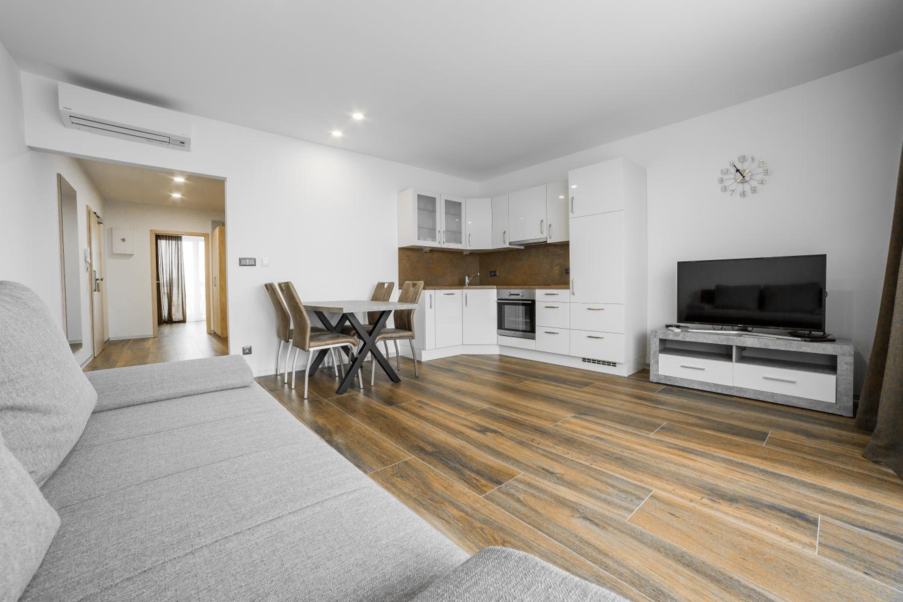 Apartment Deluxe with free Pool and Fitness