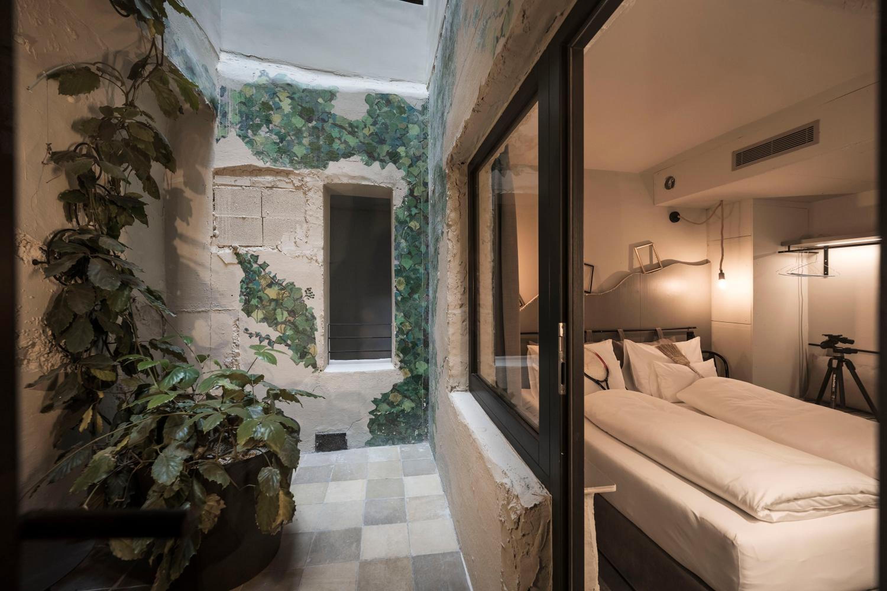 Budget Double Room Besenkammer
