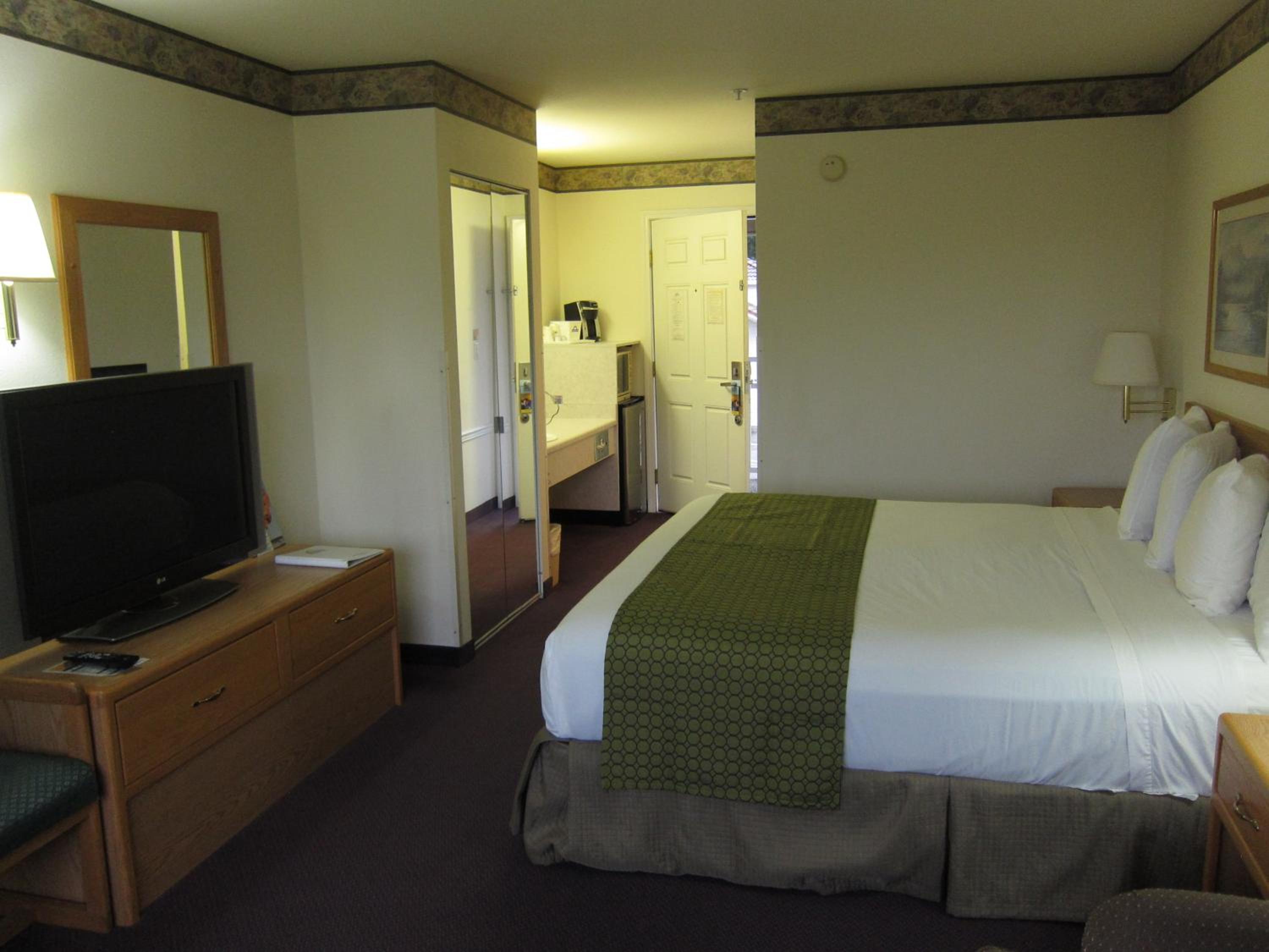 King Room - Non-Smoking