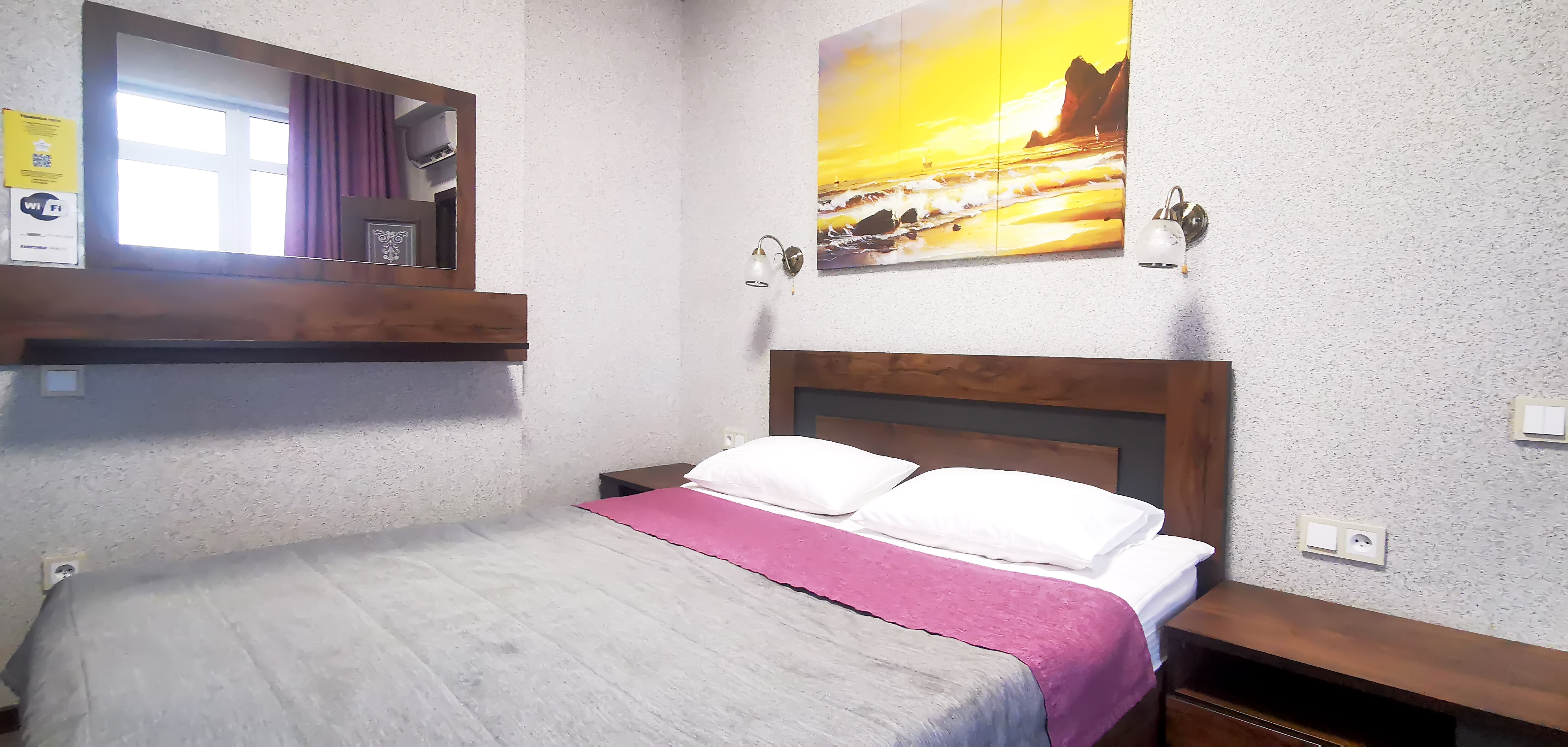 Однокомнатный номер с балконом и видом на море и Парк Победы (L-42)