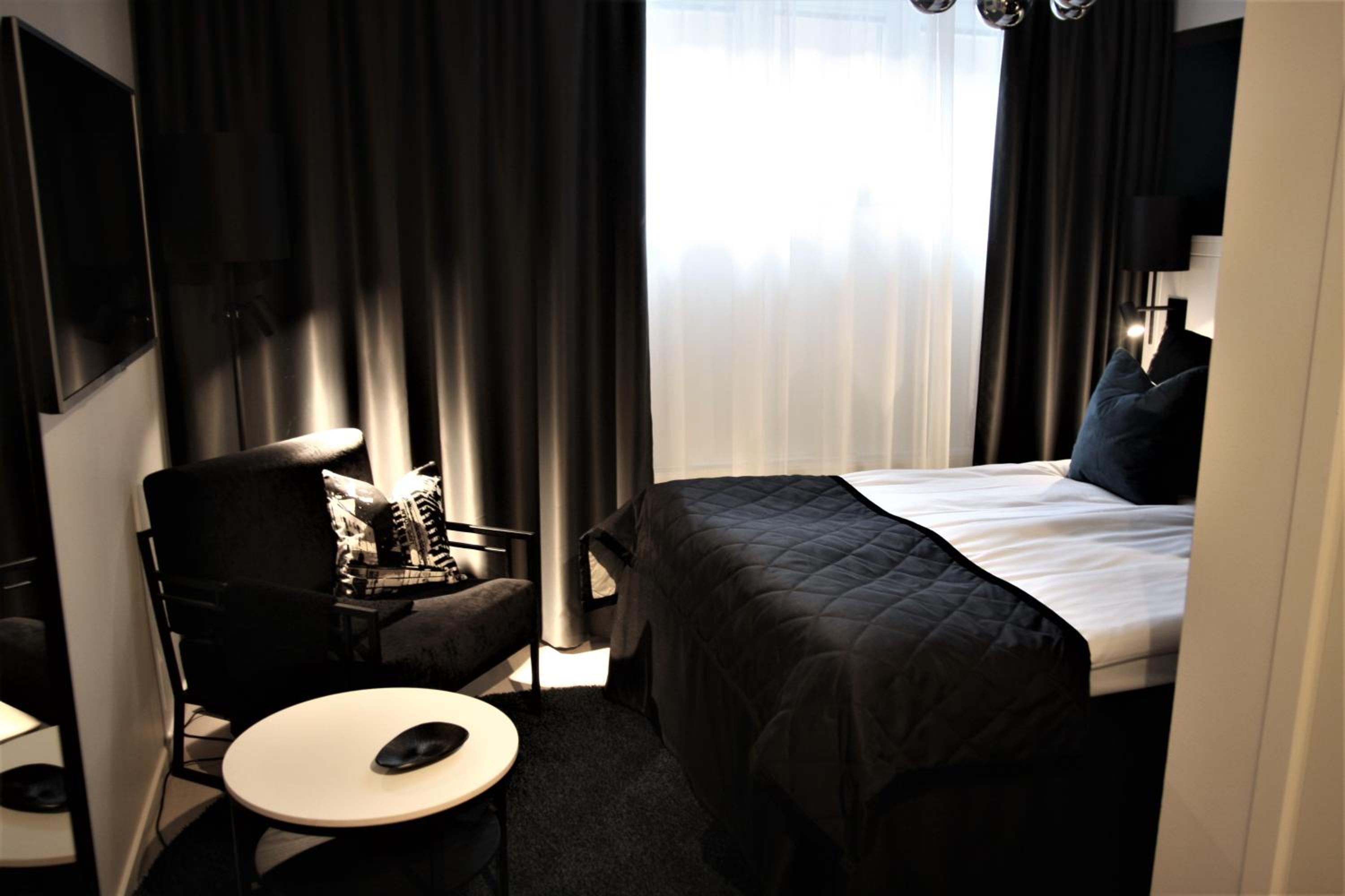 Budget Double Room without Window