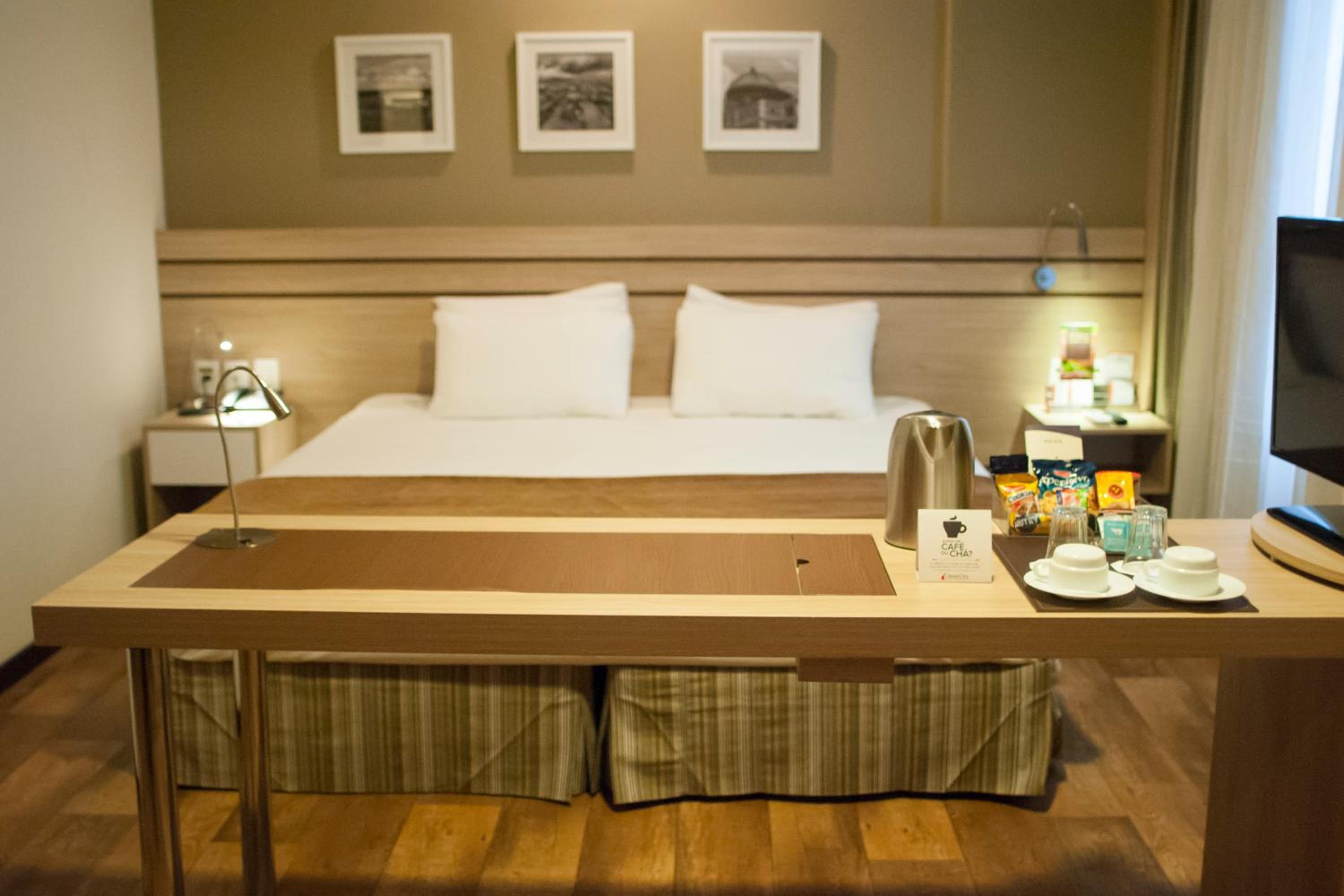 Premium Double - 1 King Bed