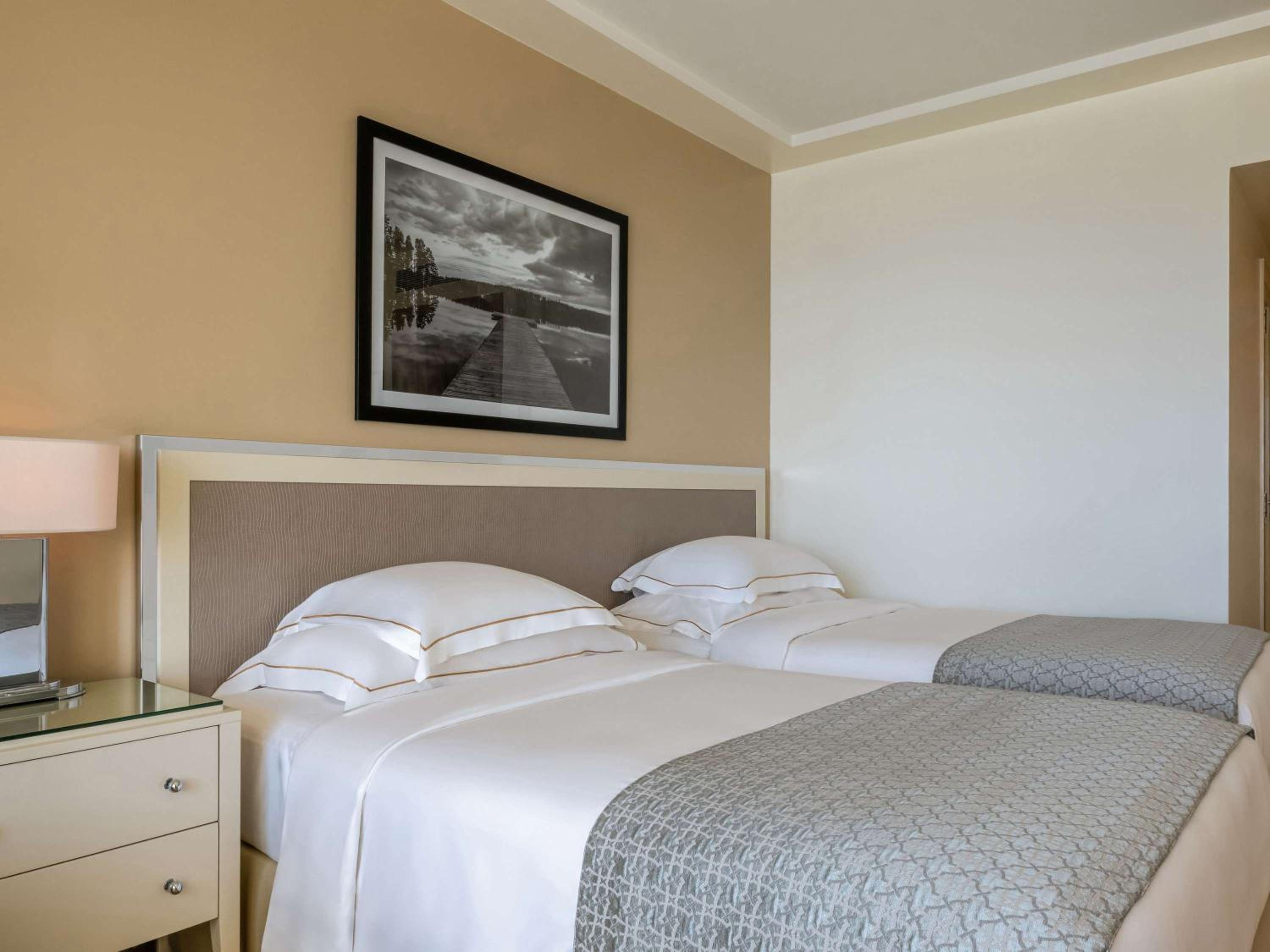 Executive Twin Room with Sea View with free airport shuttle