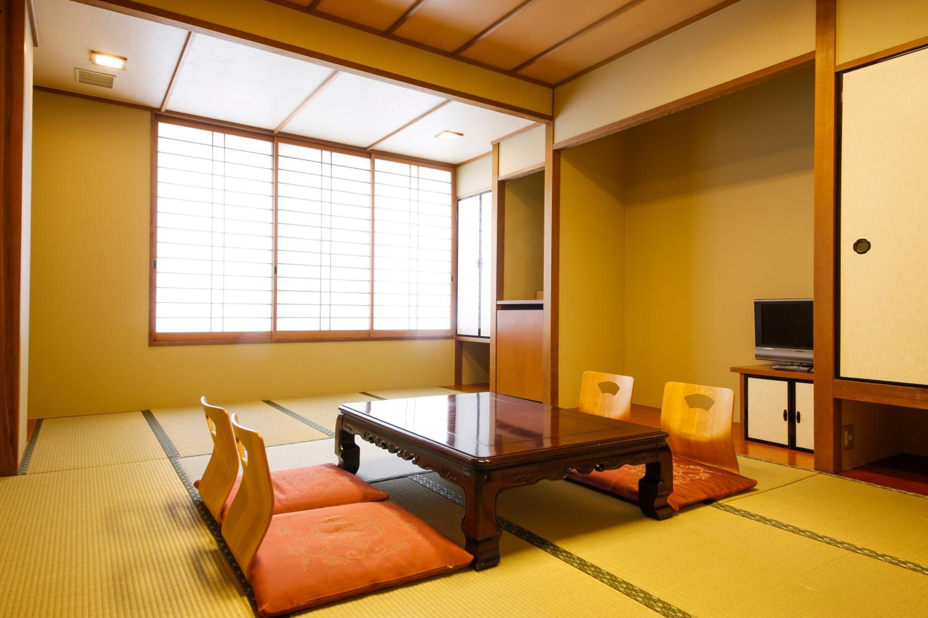Standard Japanese Style Tatami Room with Private Bathroom - Non-Smoking  (Up to 4 guests) 