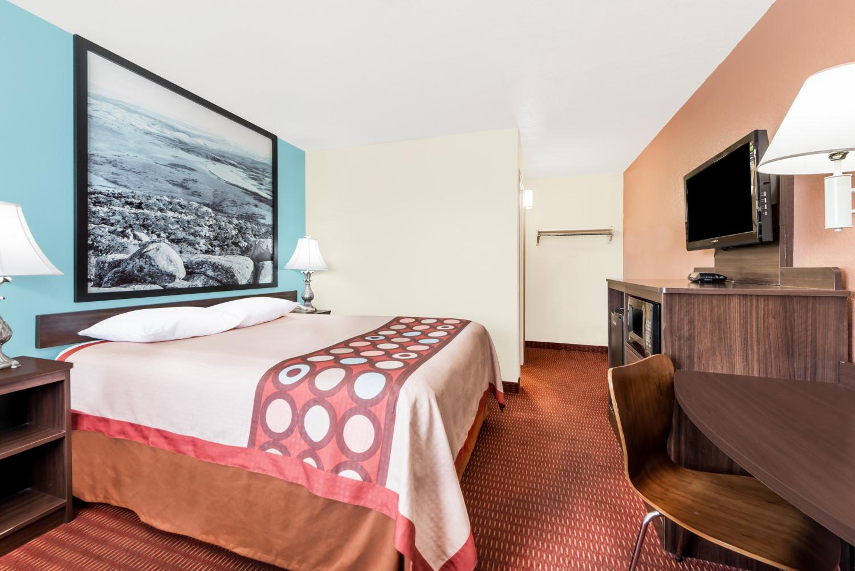 King Room - Mobility Access/Smoking