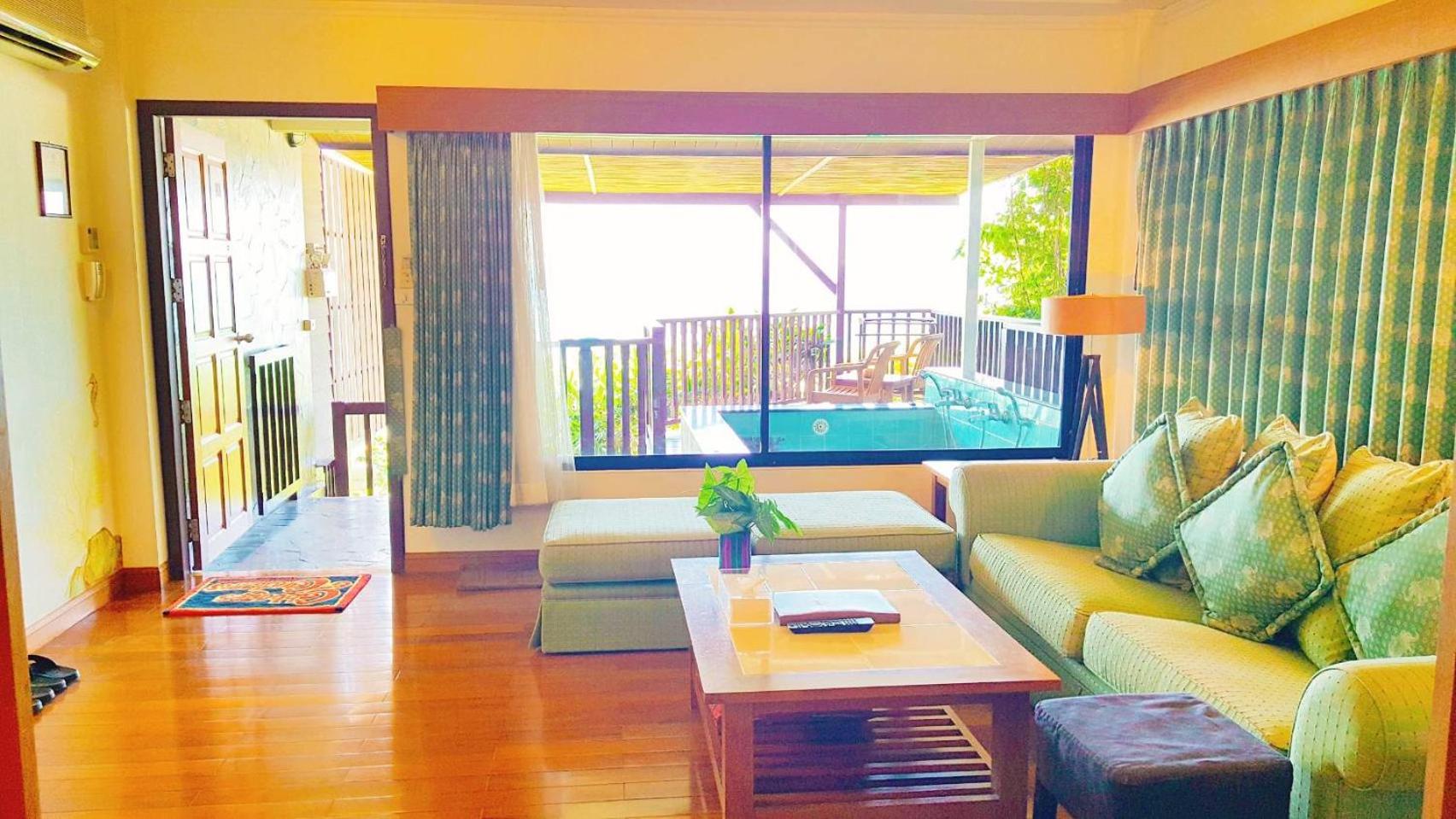 Ocean View One Bedroom