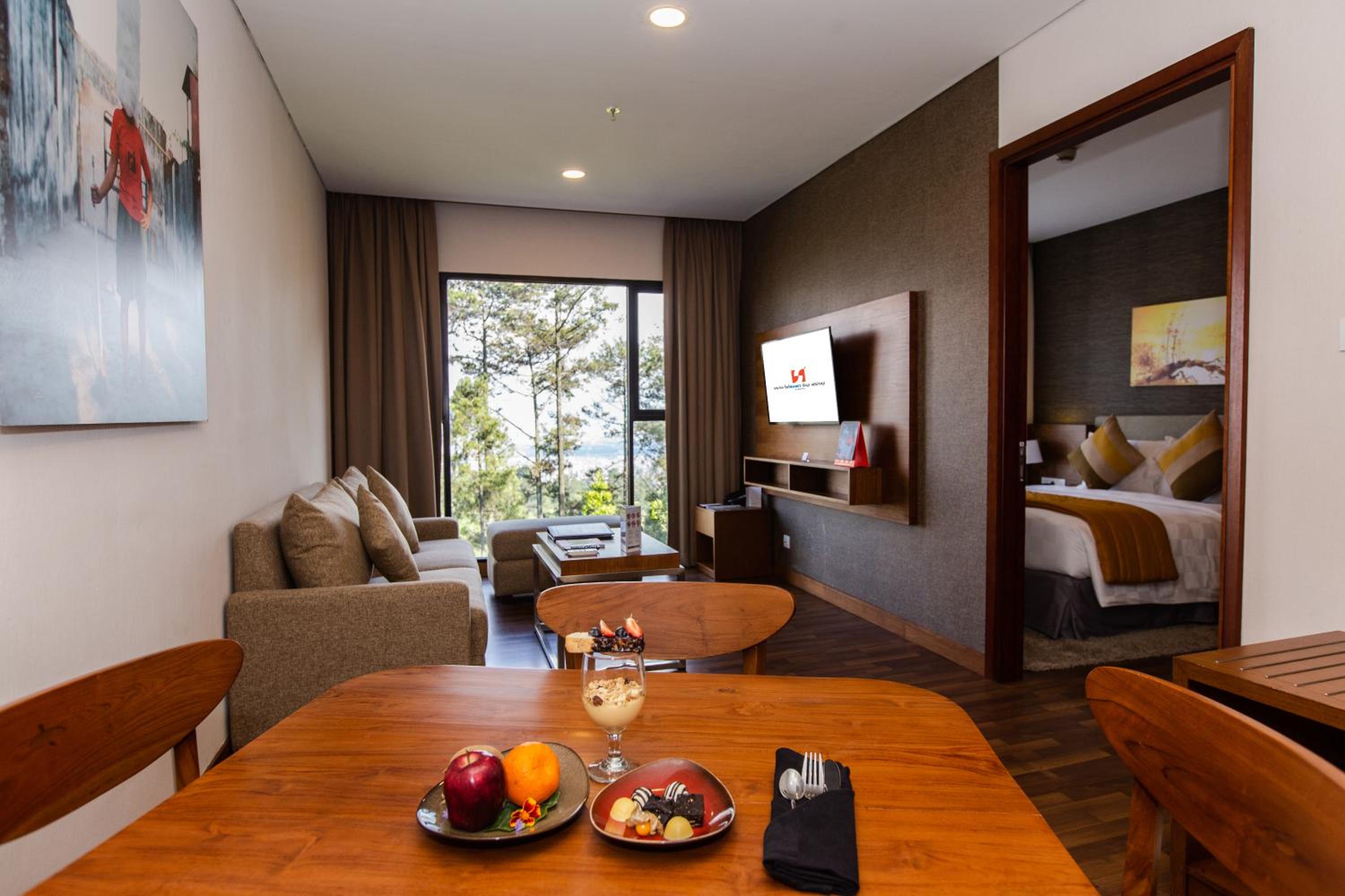 Dago Suite