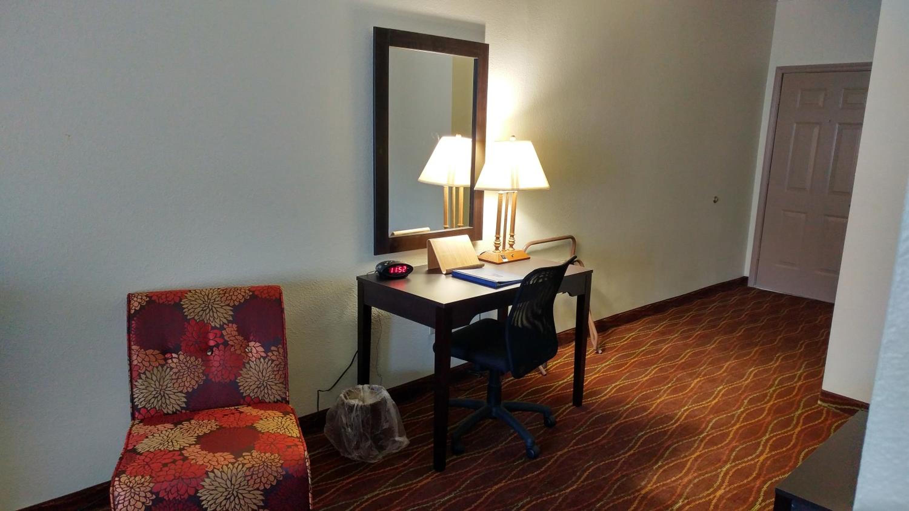 King Room - Non-Smoking