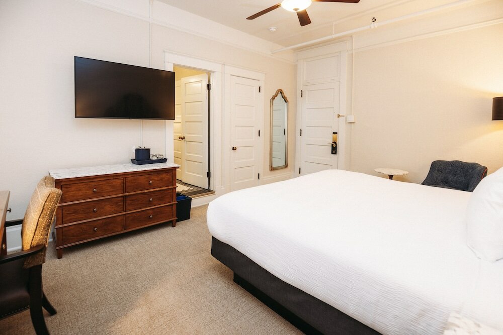 Adjoining Classic King Rooms