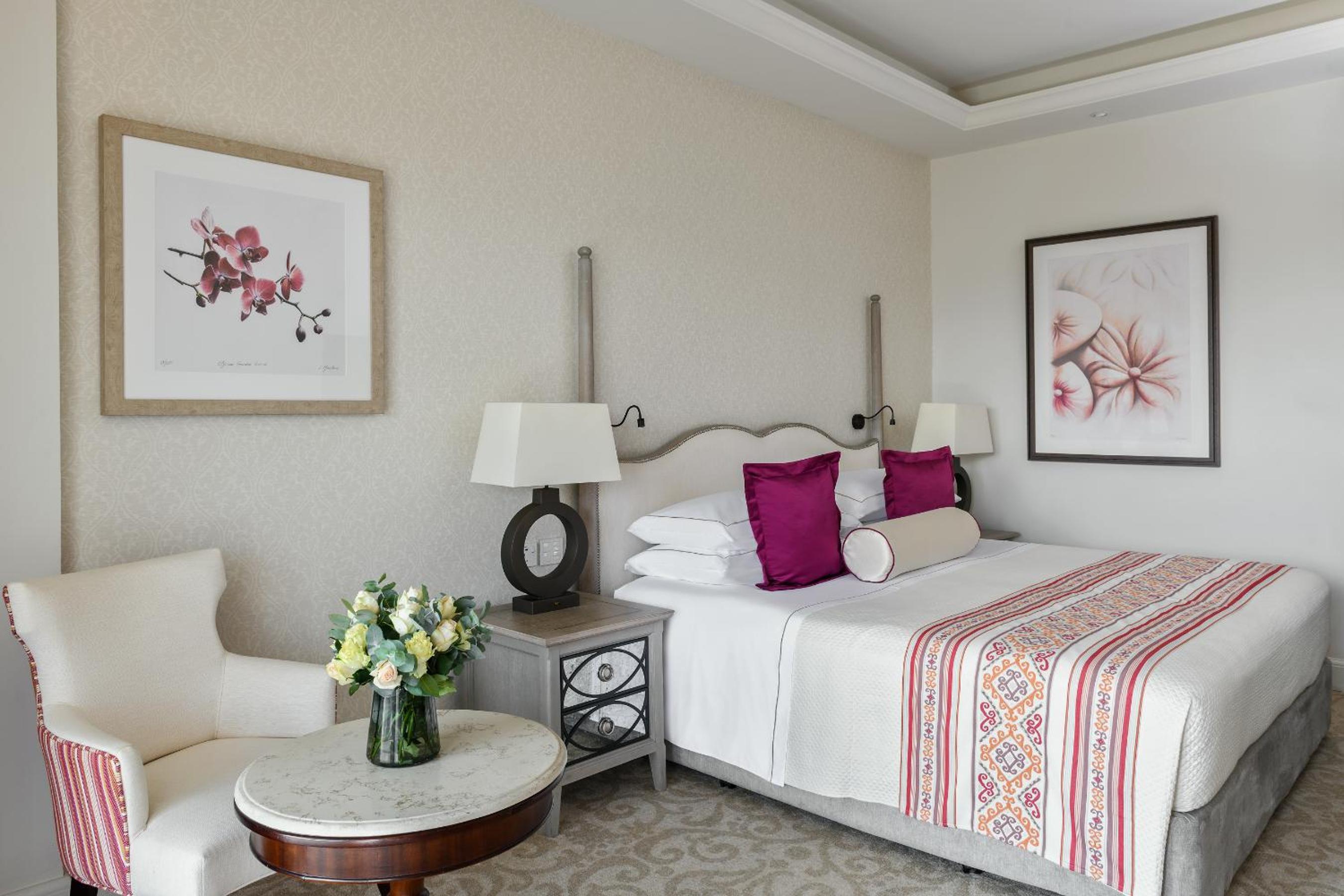 Deluxe Partial Sea View Room