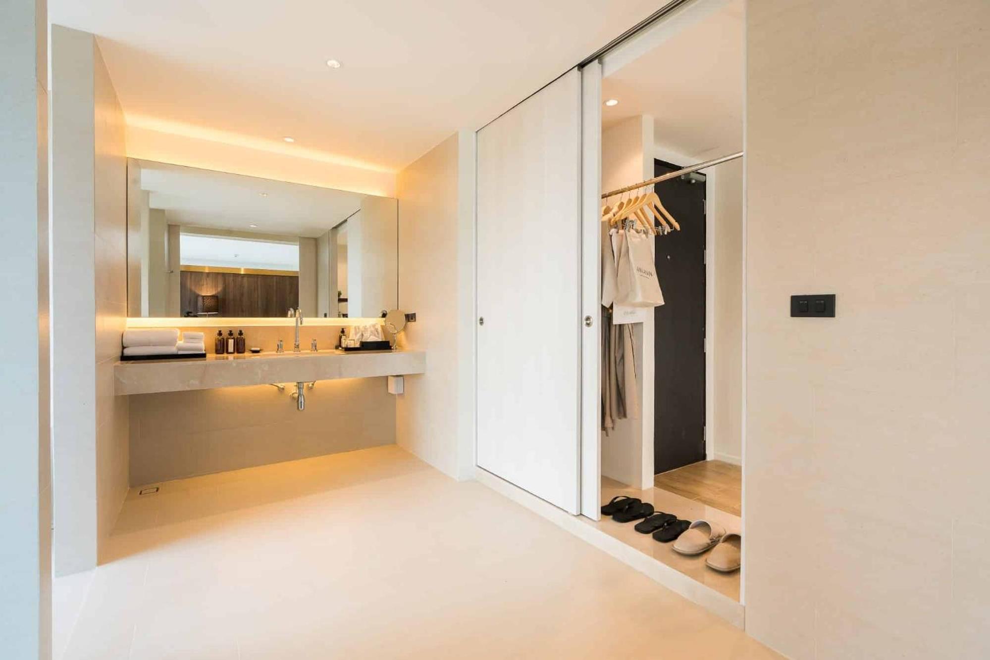 Ocean Suite Skybath