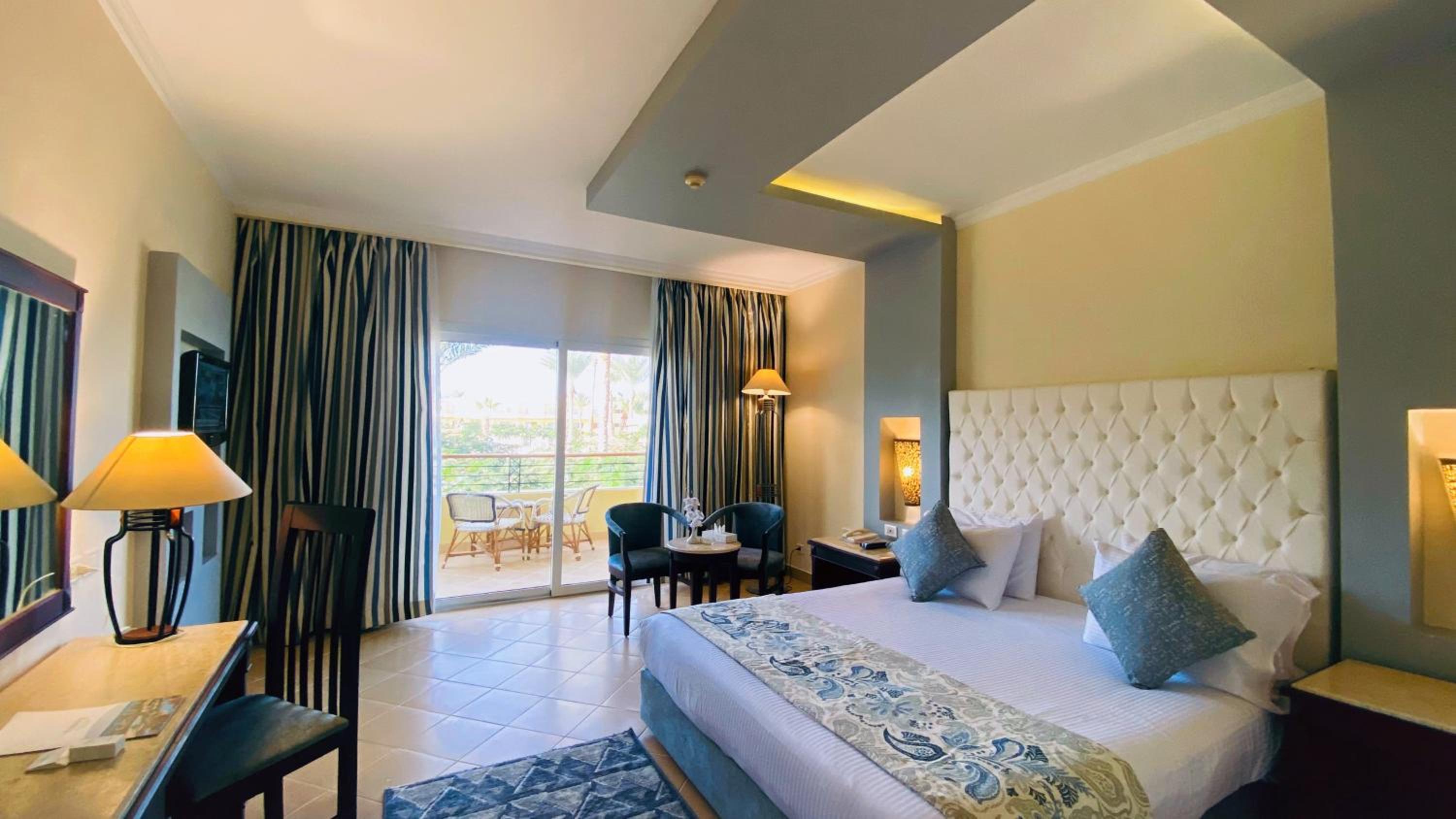 Superior Double or Twin Room with Pool View
