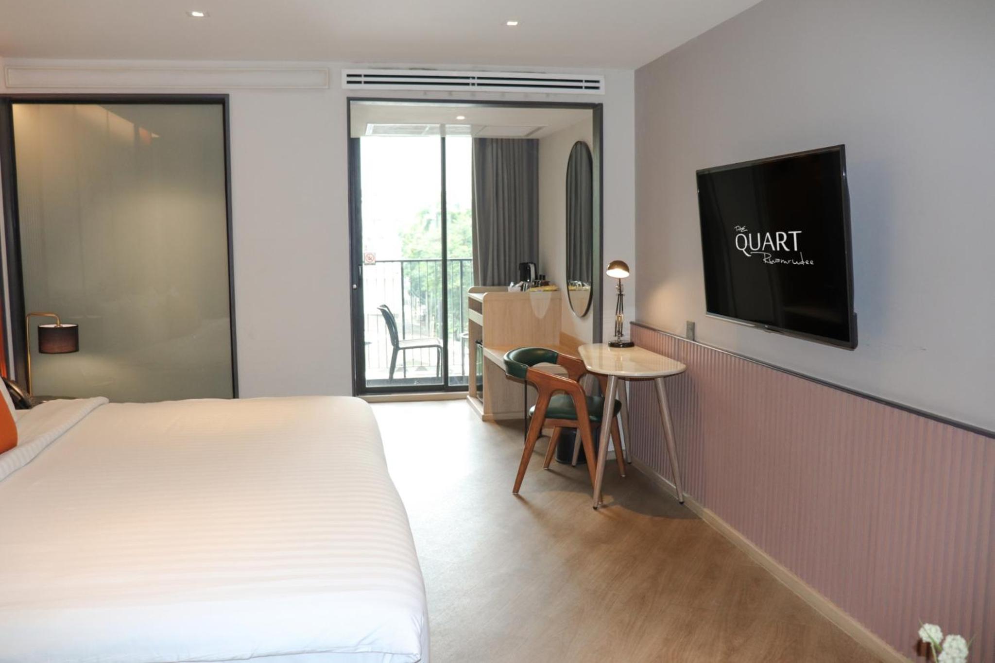 Deluxe Double Room with View