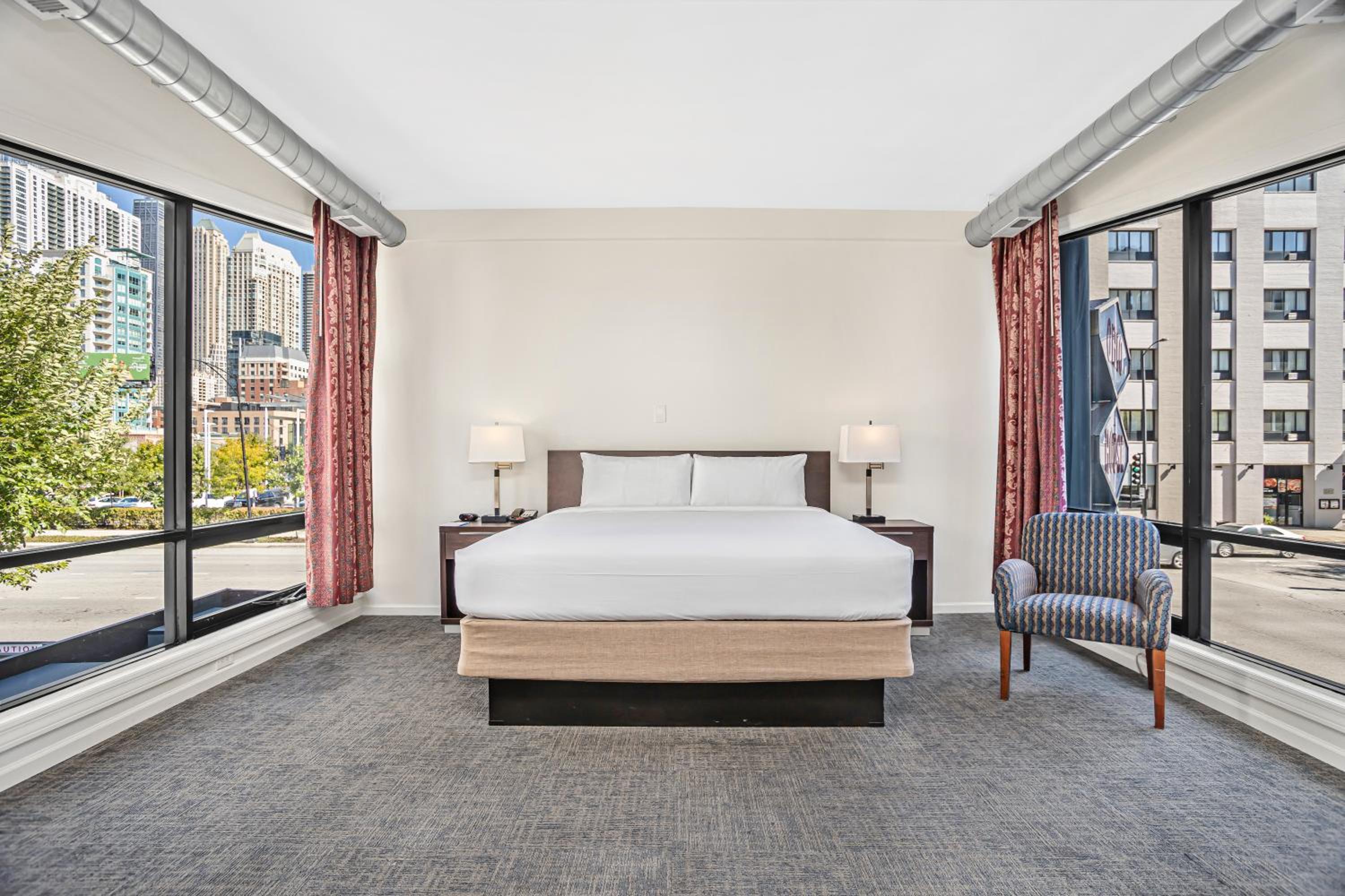  King Suite with Sofa Bed - Non-Smoking