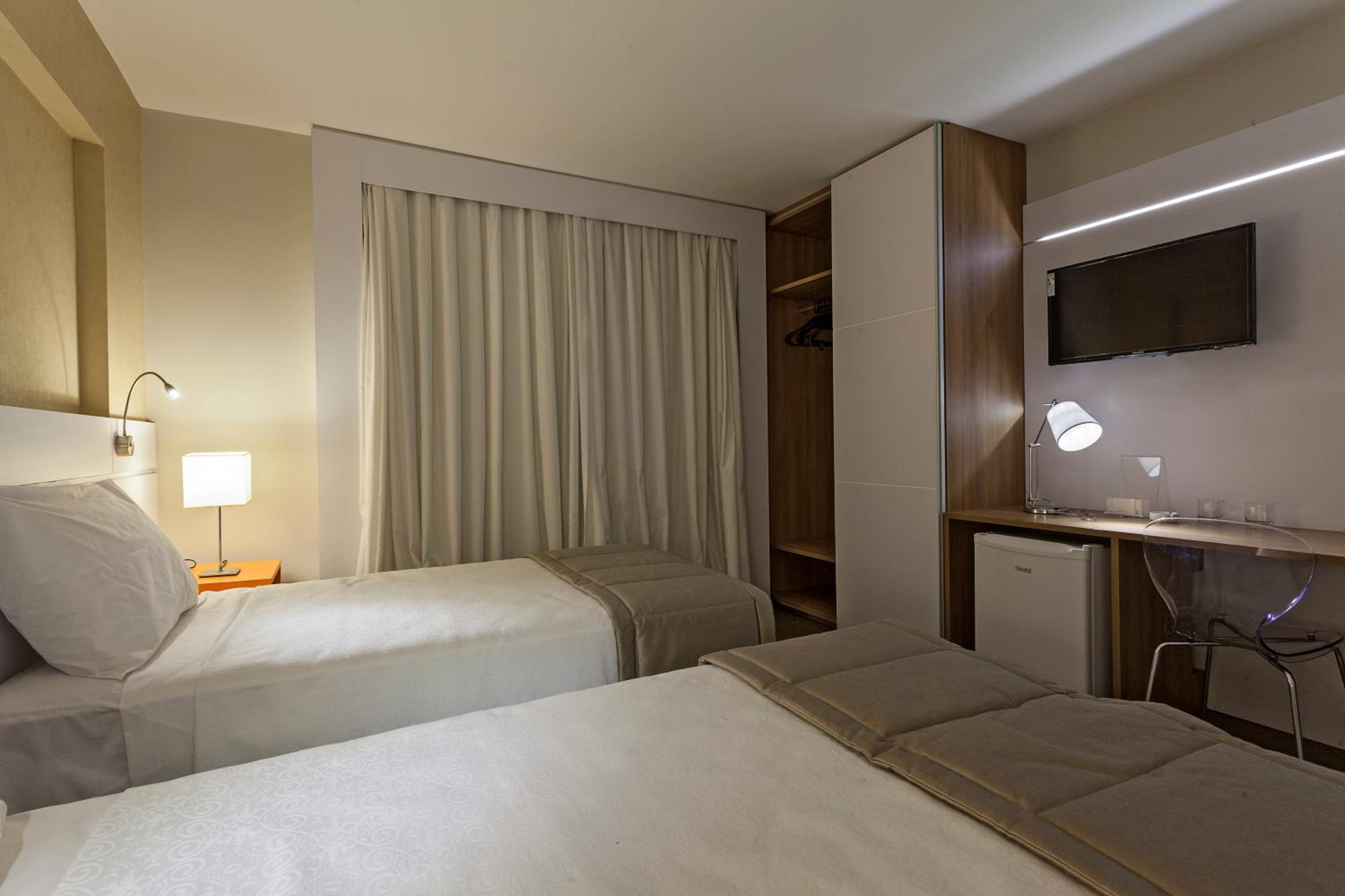 Standard Twin Room with 2 Twin Beds