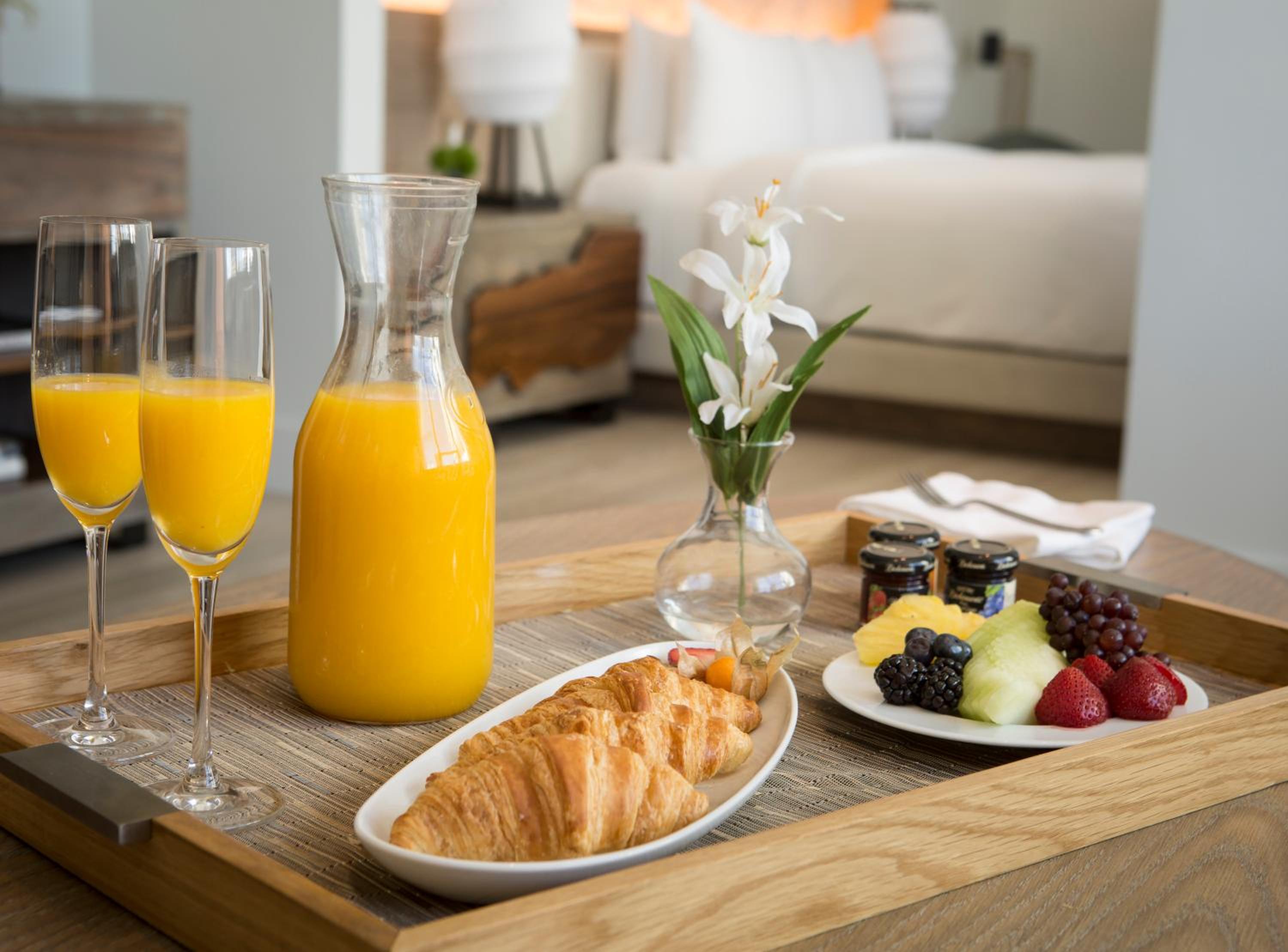 Deluxe King Bed - Bay View