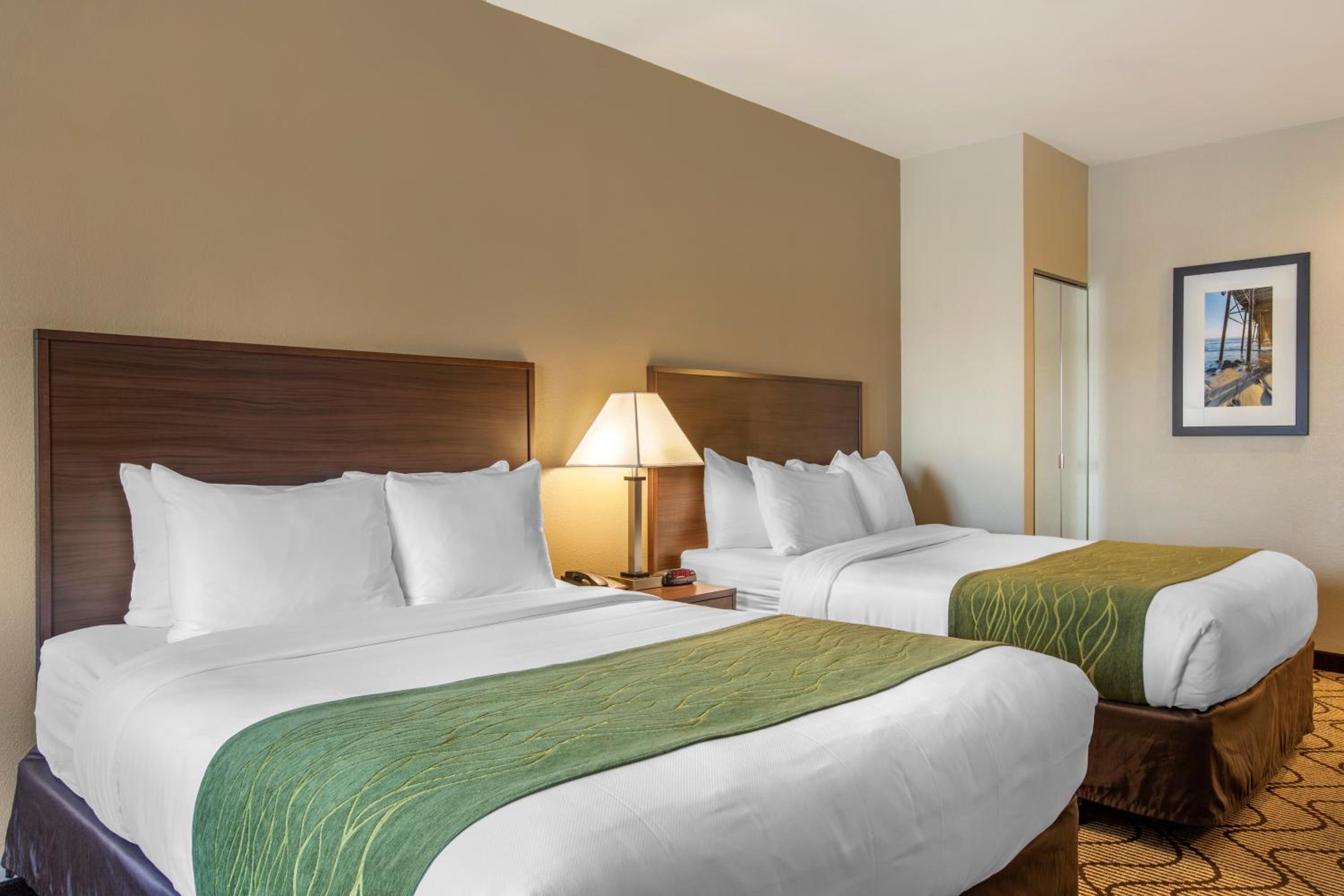Standard Room, 2 Queen Beds, Non Smoking
