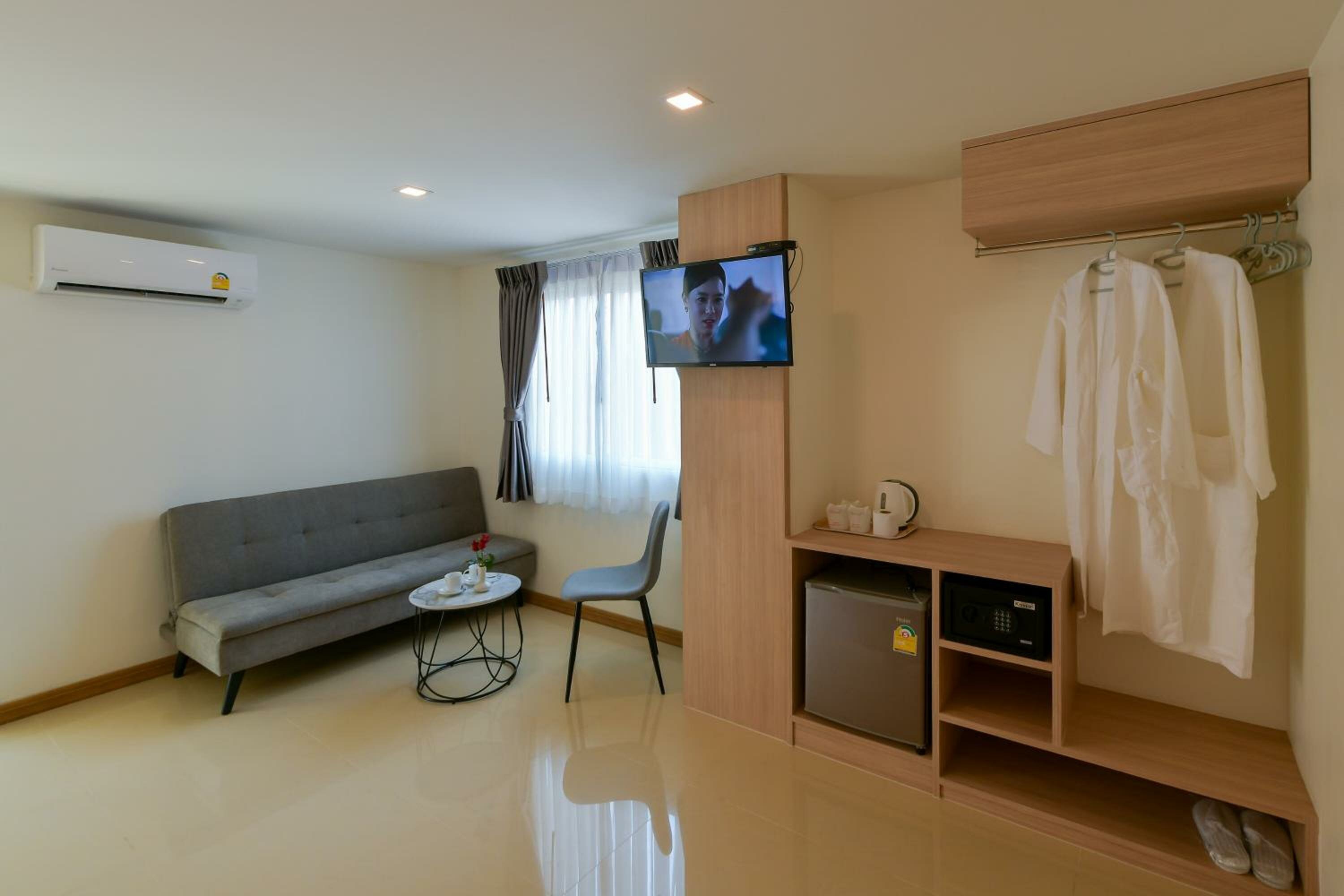 Deluxe Family Suite