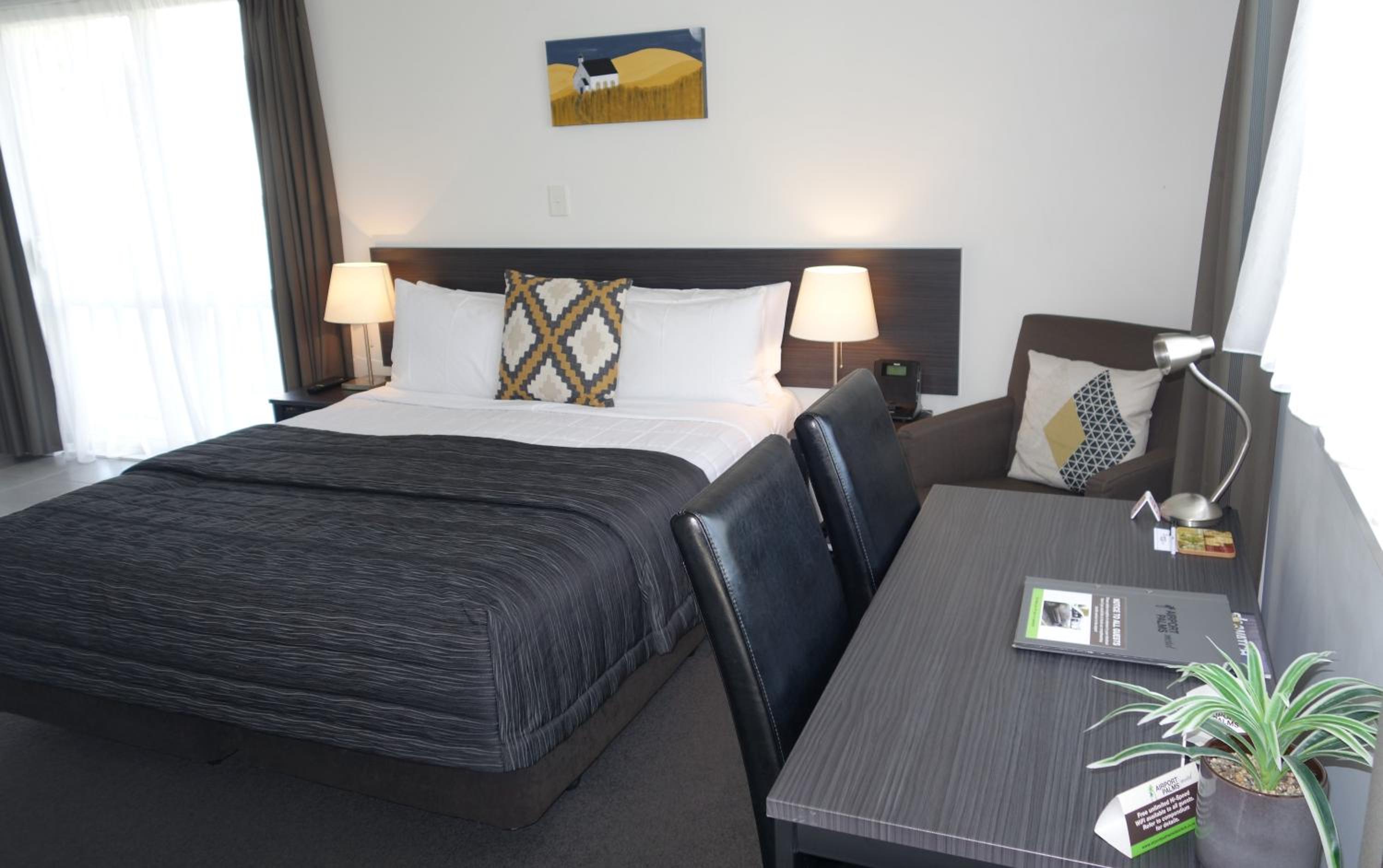 Superior King Studio