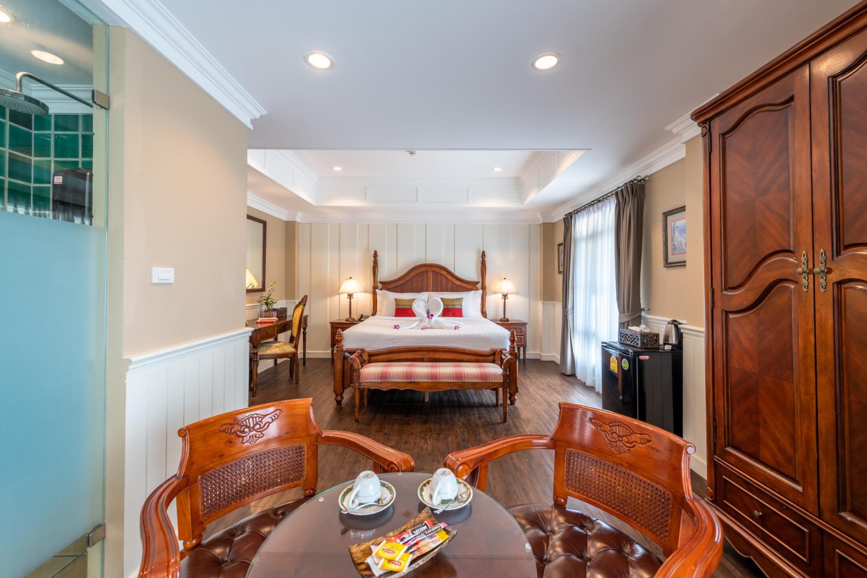 King Suite with Balcony