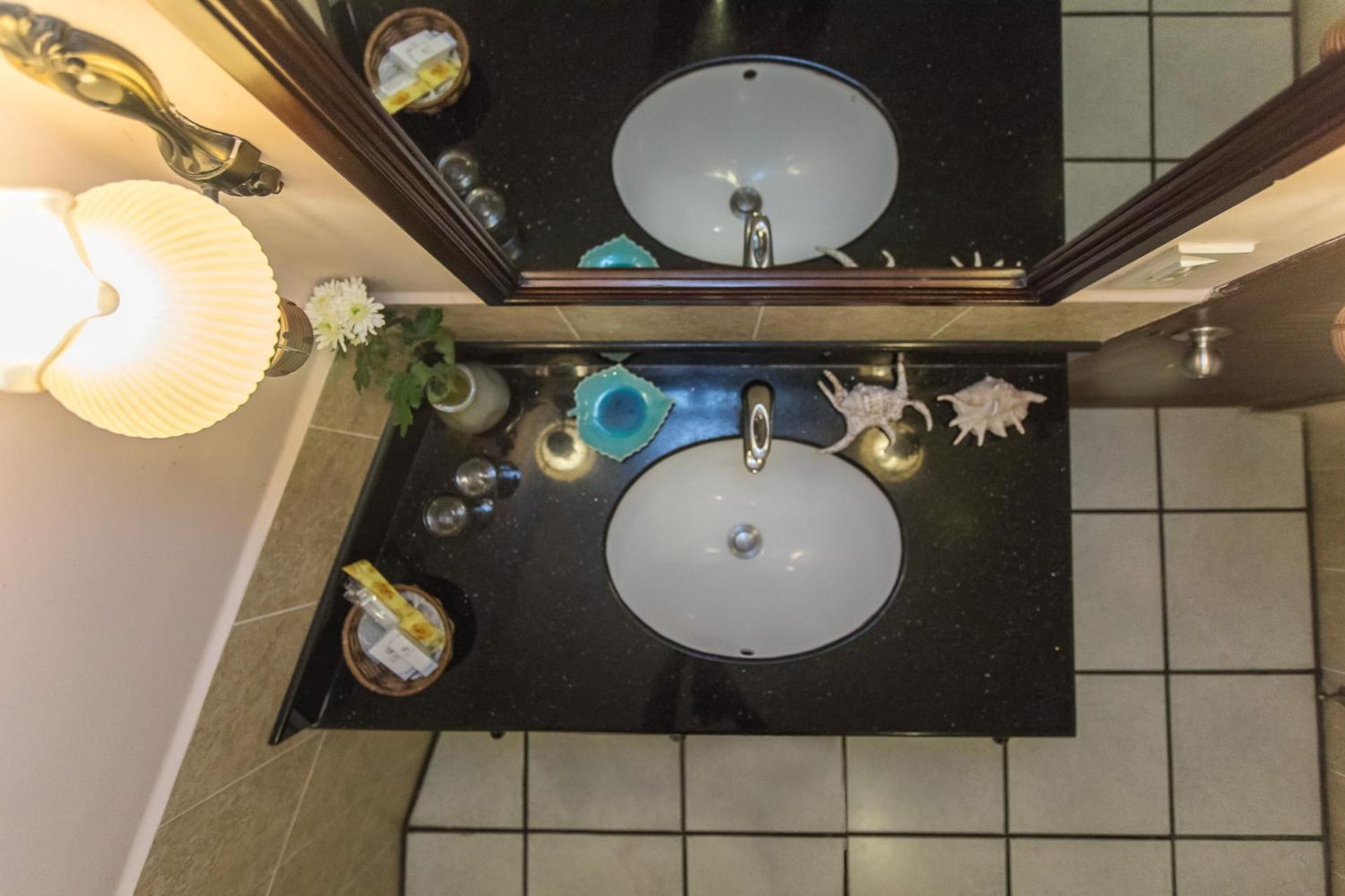 Twin Superior Garden With Pool View