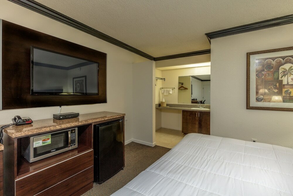 Classic Room, Smoking