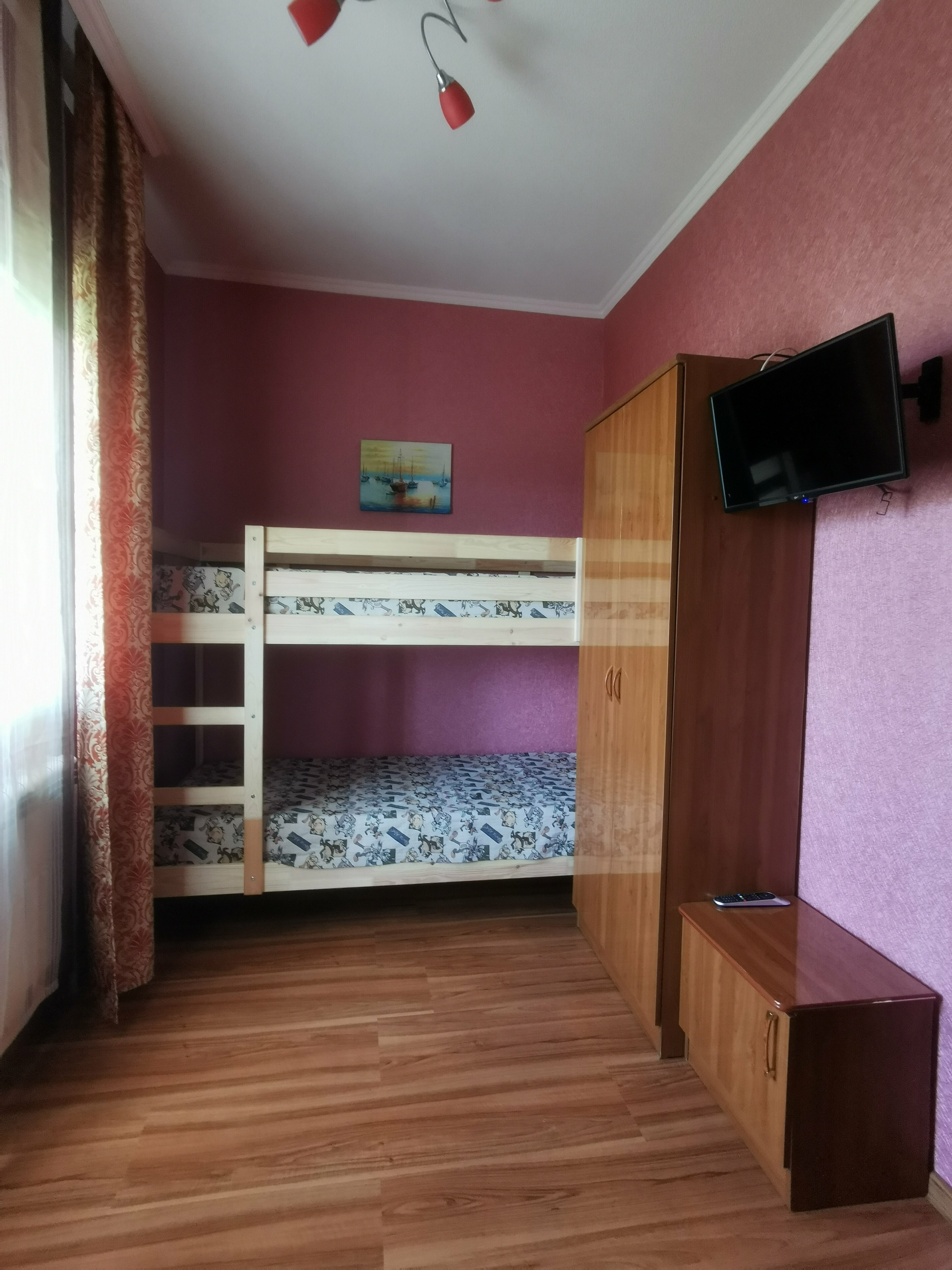 Семейный номер с видом на море