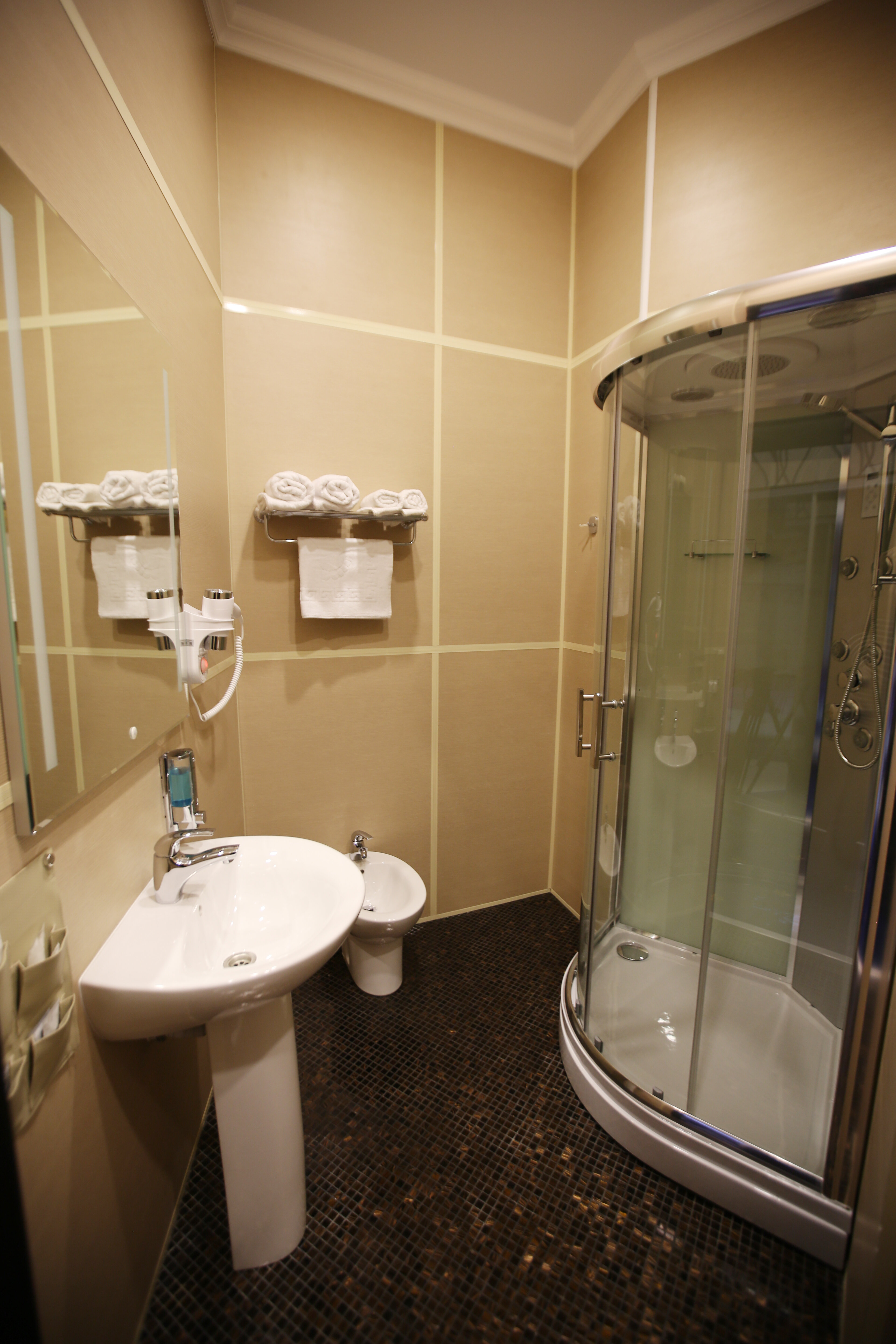 Номер с 2 кроватями размера «king-size»