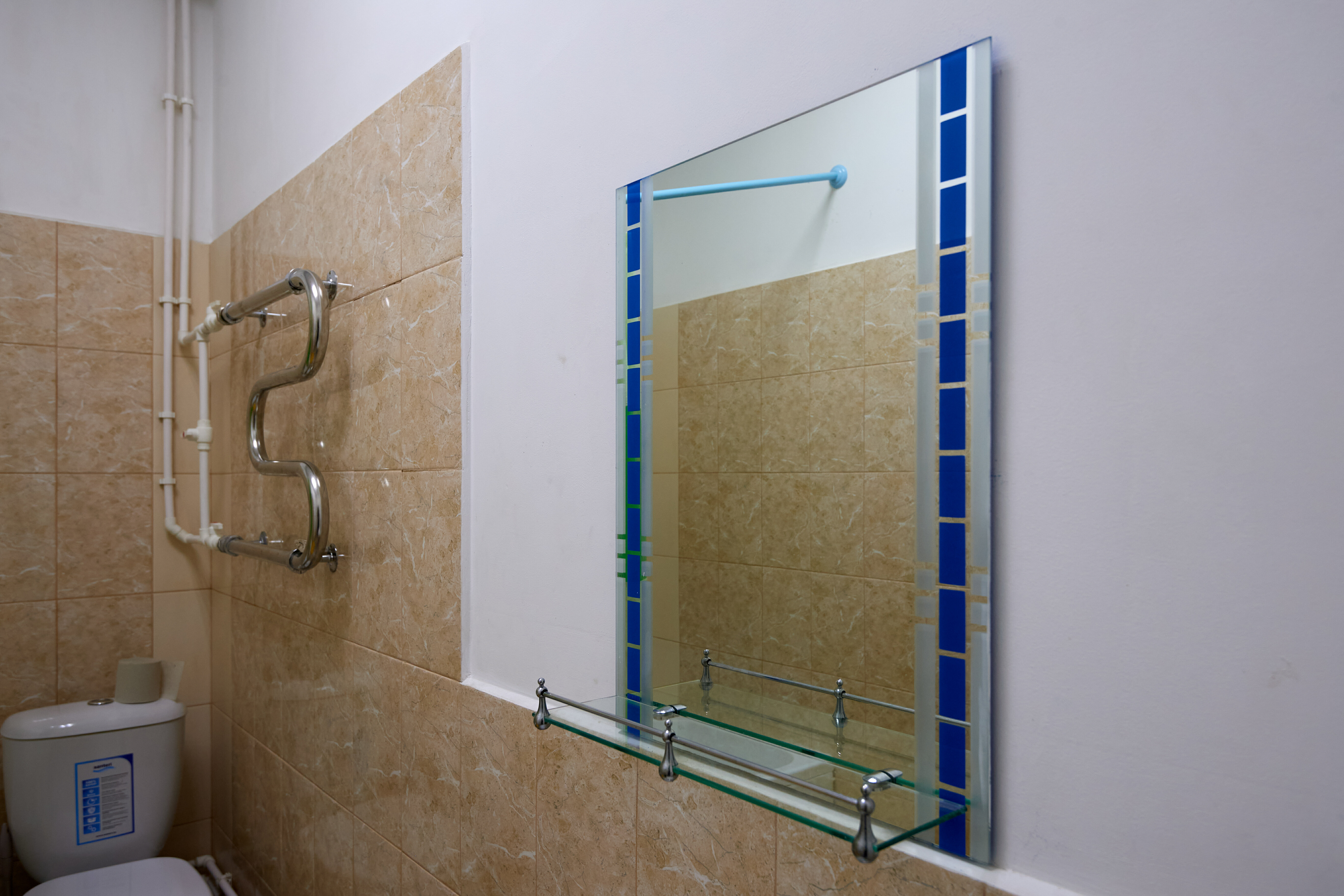 Трехместный номер «Комфорт» с душем