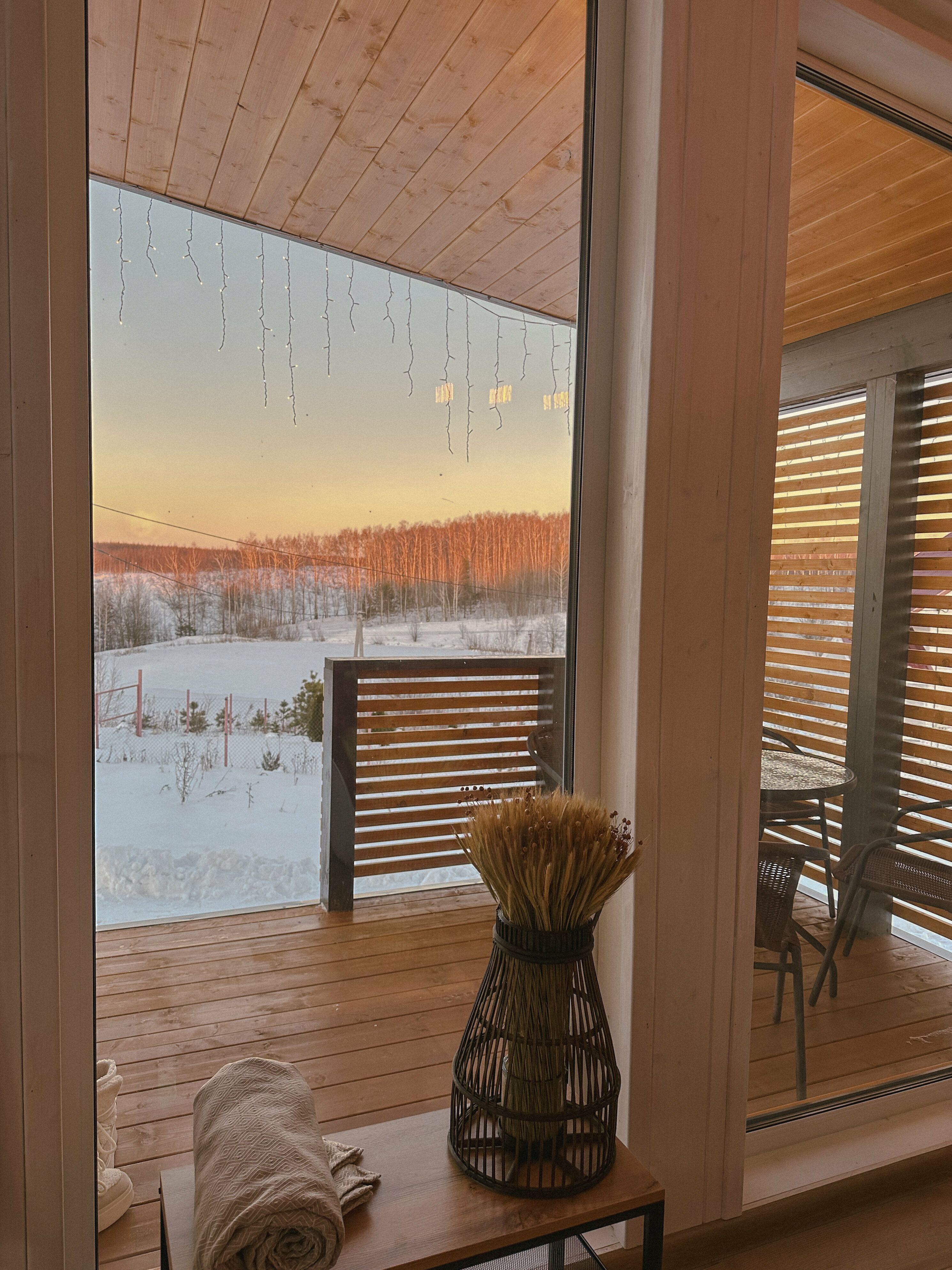 Дом с видом на озеро