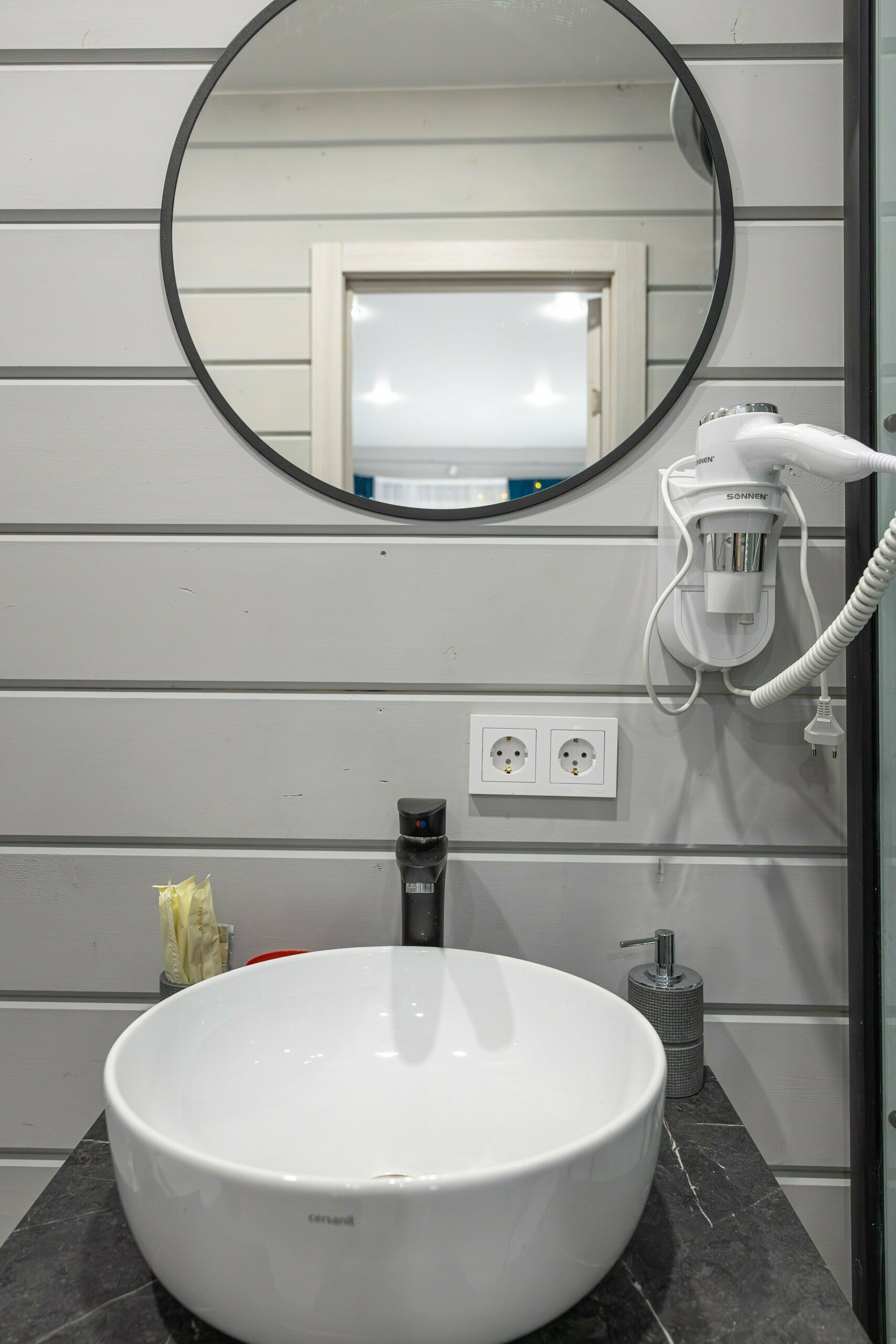 Дом с видом на море