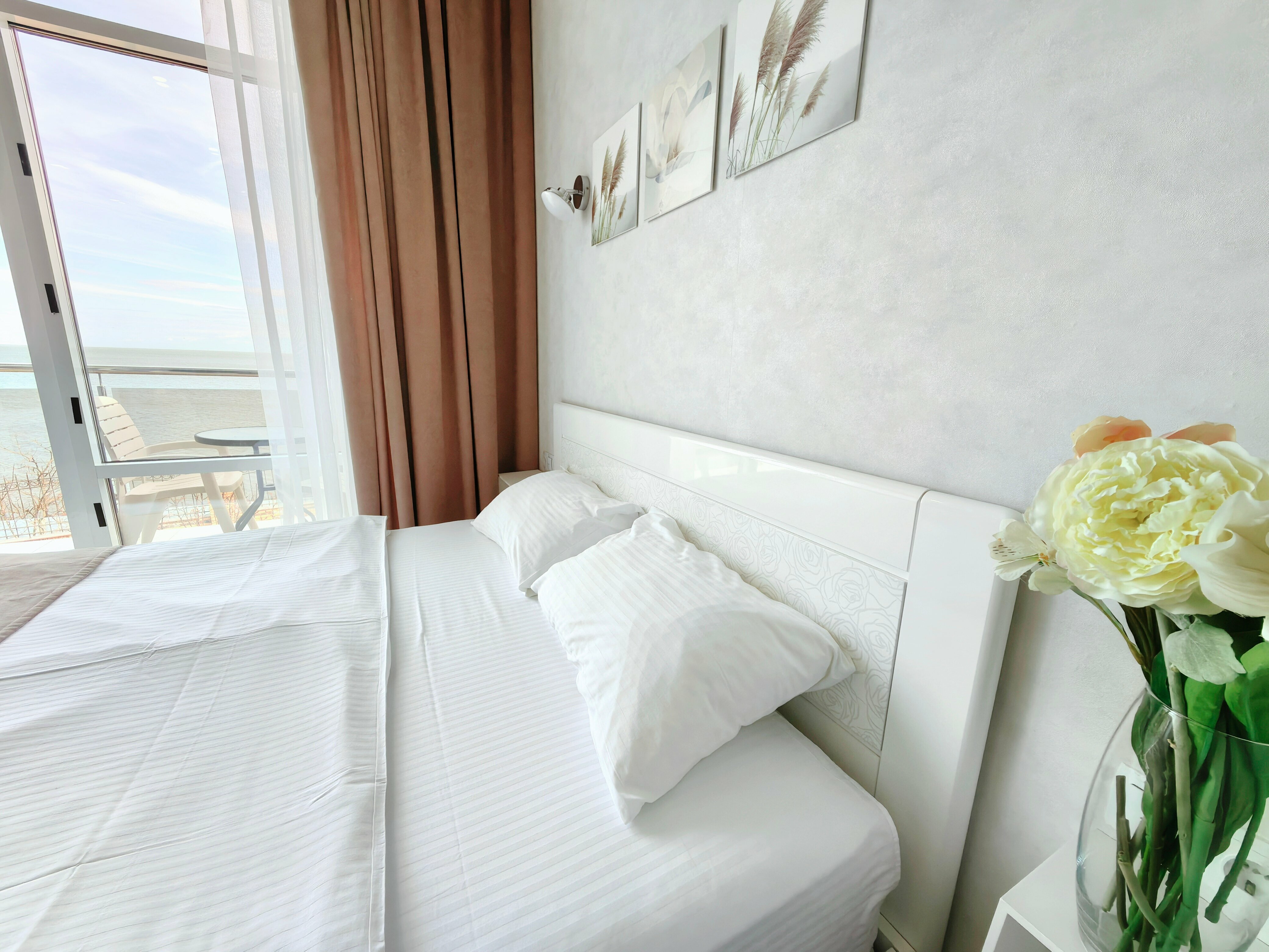 Номер-студия с видом на море