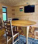 Домик 5 со всеми удобствами, большая кровать, 2 дивана, кресло, кухня, санузел, душевая кабина  в Застава 23