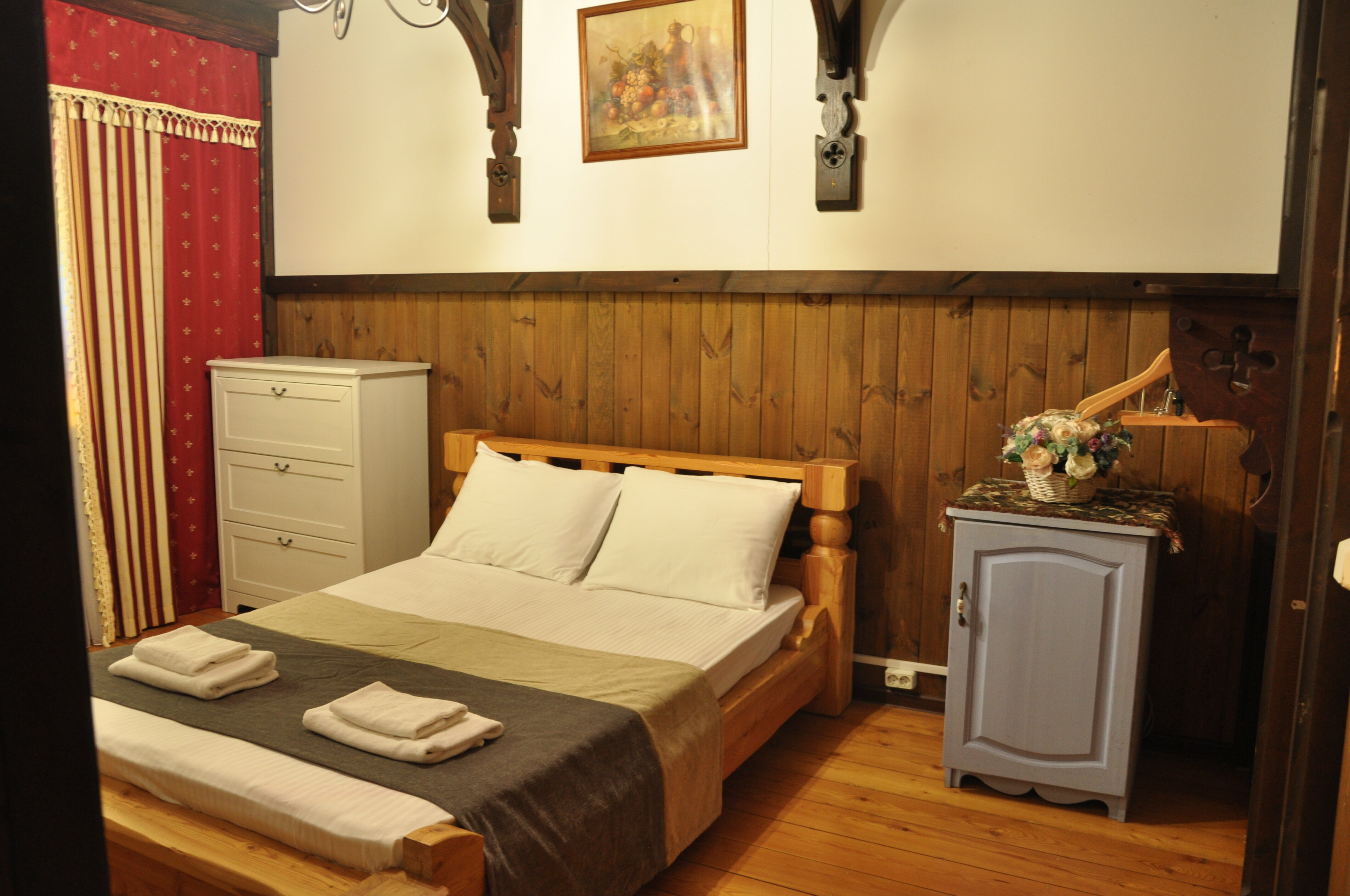 Двухместный номер с 2-спальной кроватью и диваном