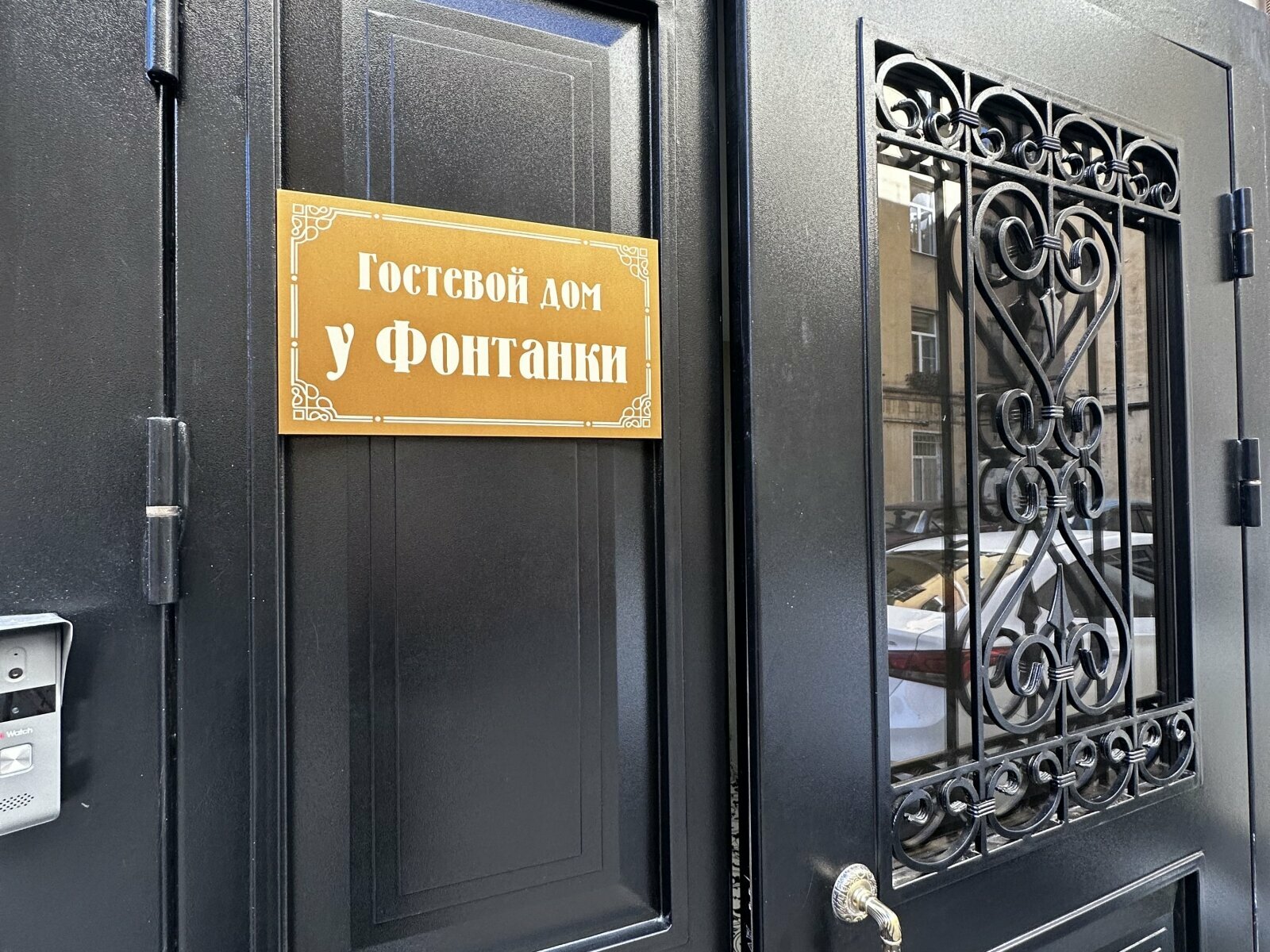 Улучшенный номер с кроватью размера «queen-size»