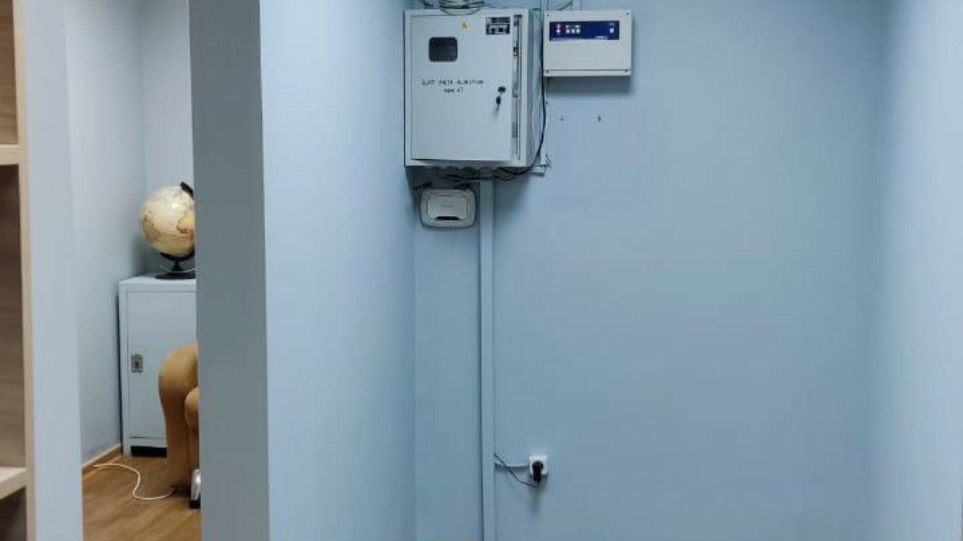 Спальное место на двухъярусной кровати в общем номере для мужчин