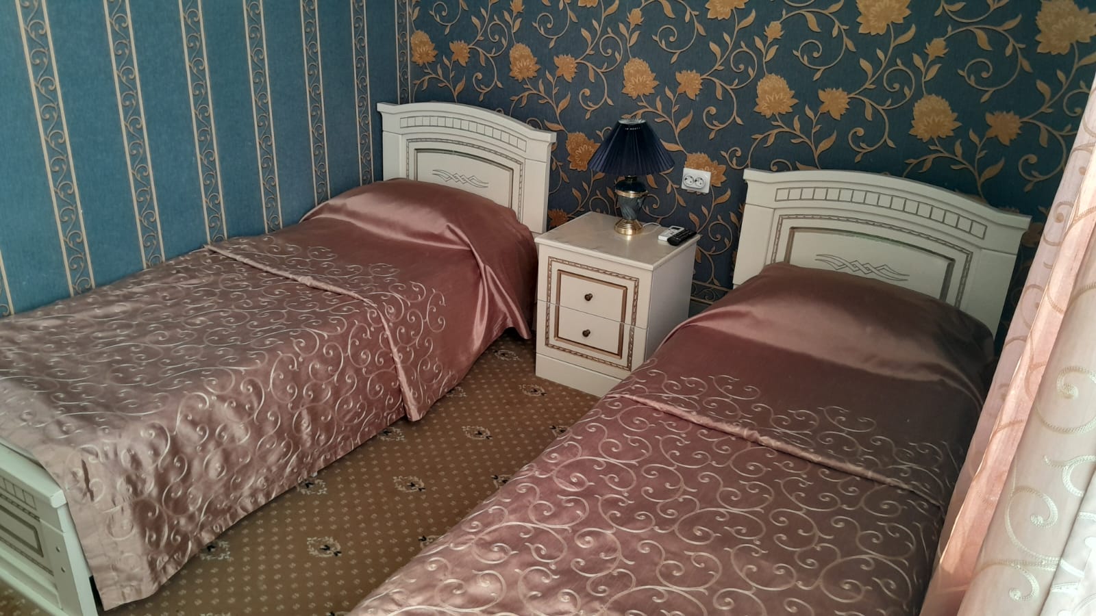 Двухместный номер с 2 отдельными кроватями