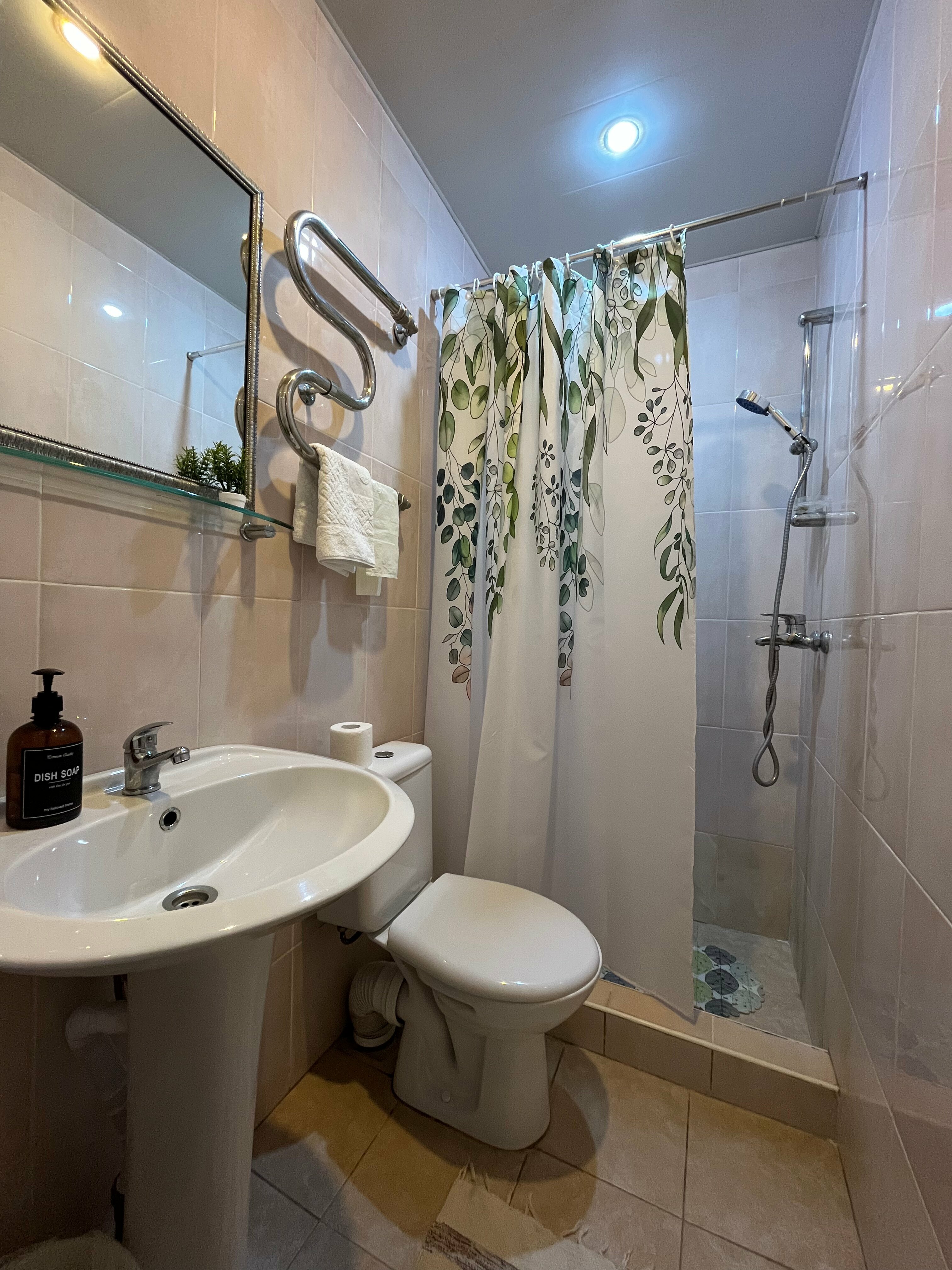 Улучшенный номер с кроватью "King-size" или двумя отдельными кроватями и доп. местом