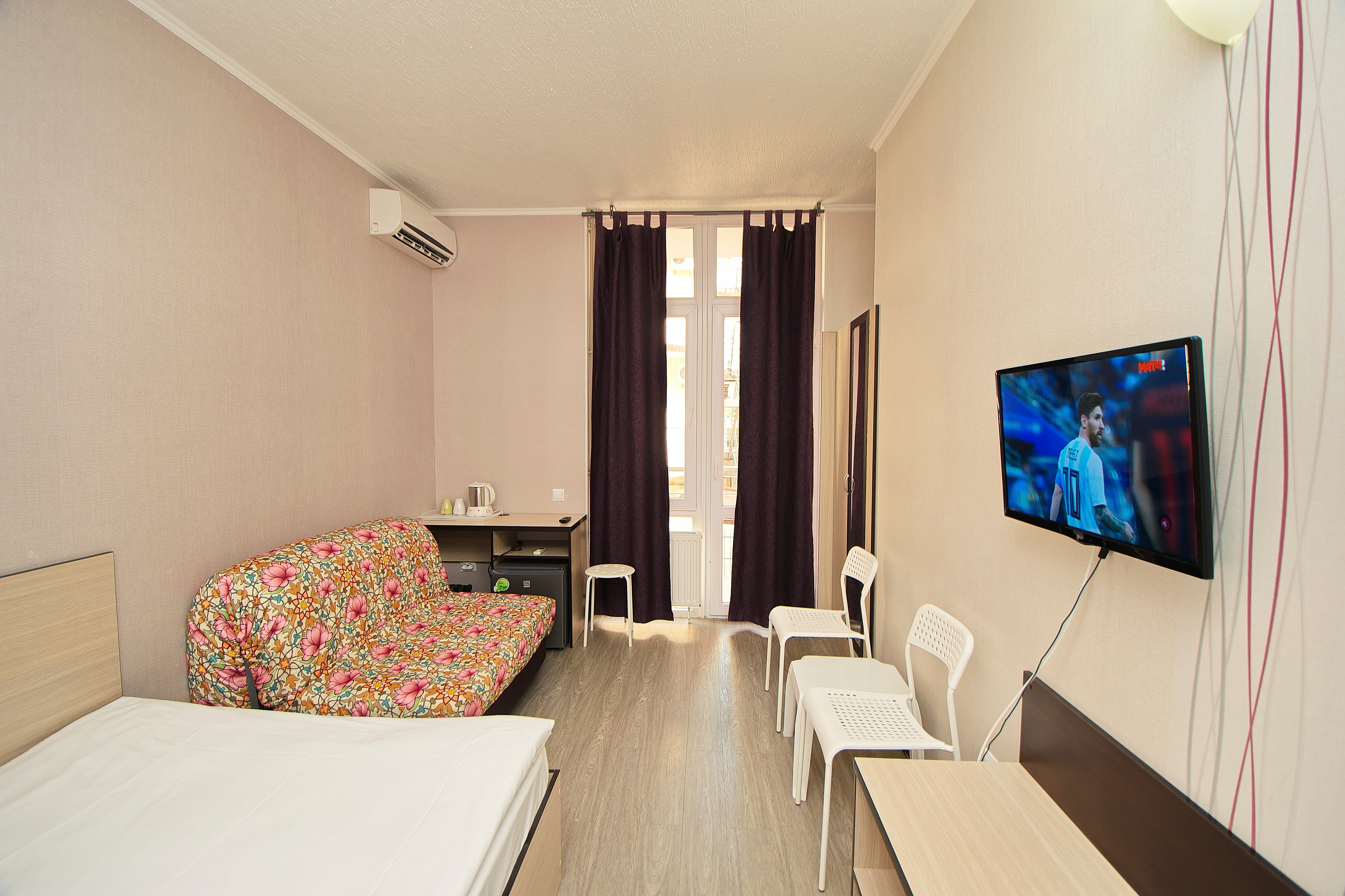 Стандартный 2х-местный с диваном и двуспальной кроватью